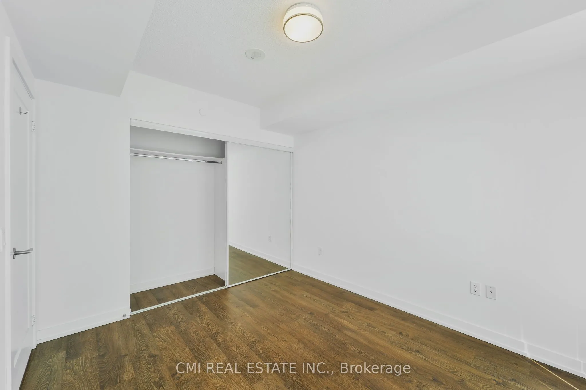 10 York Street, #1109