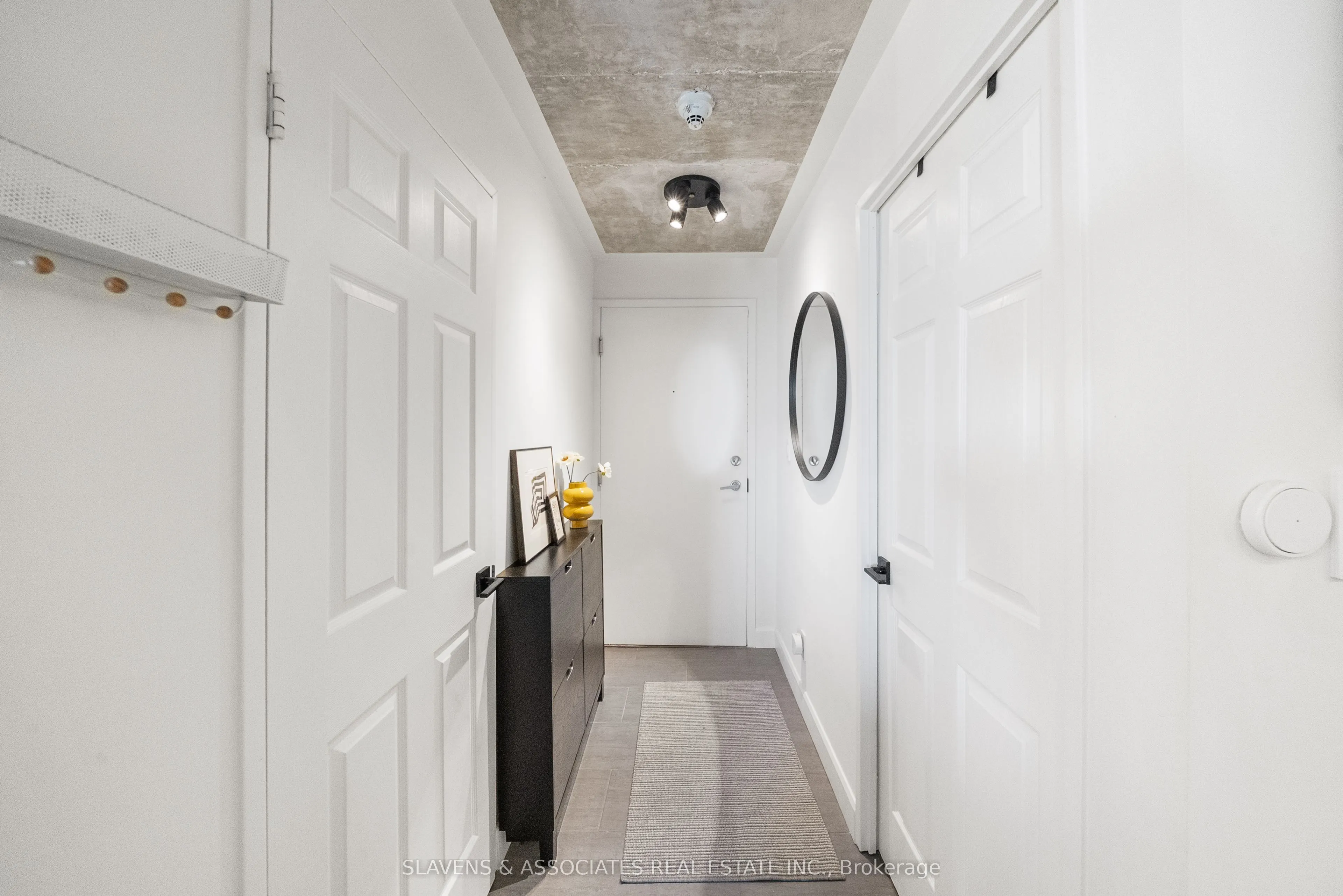 1369 Bloor Street W, #1402