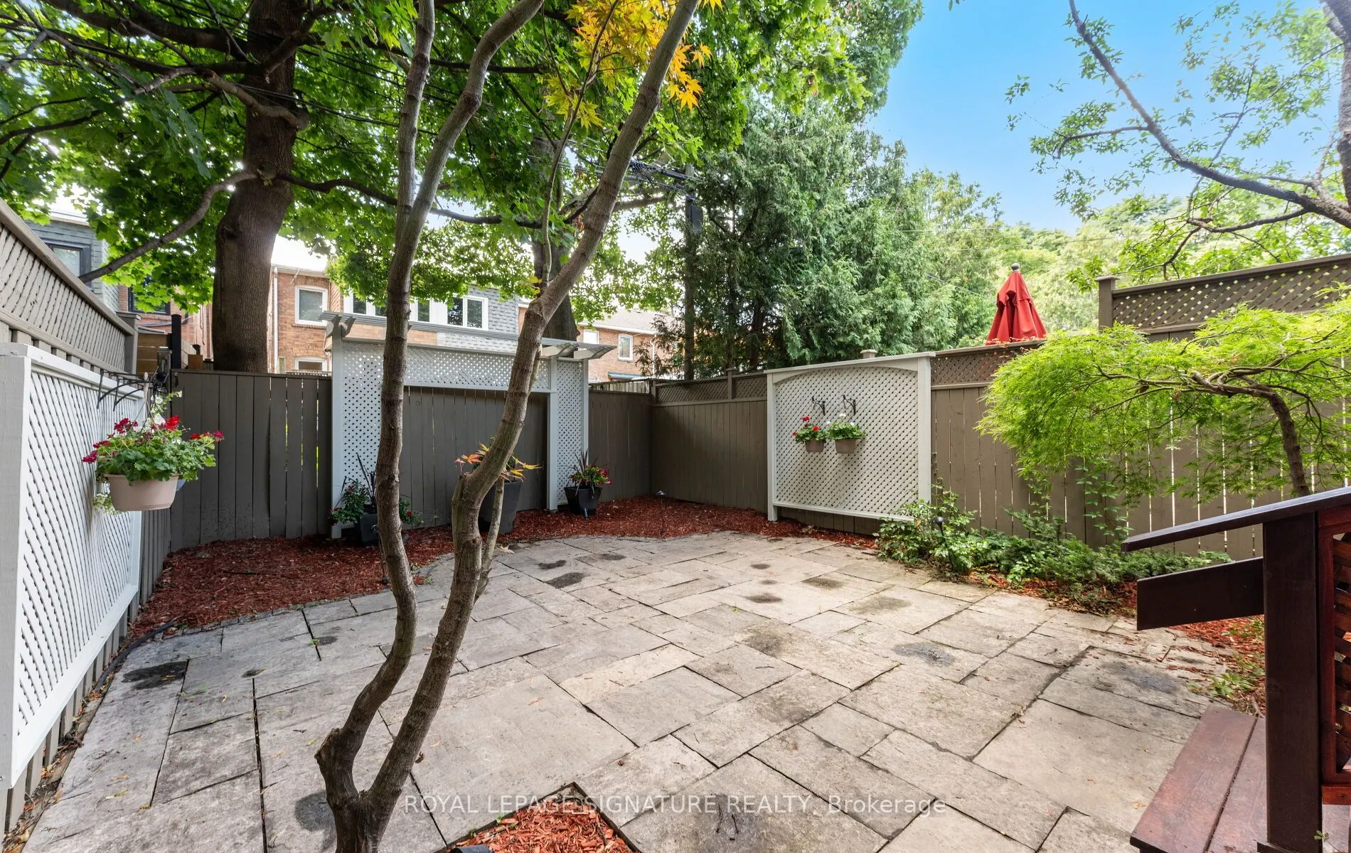 45 Hillsdale Avenue W