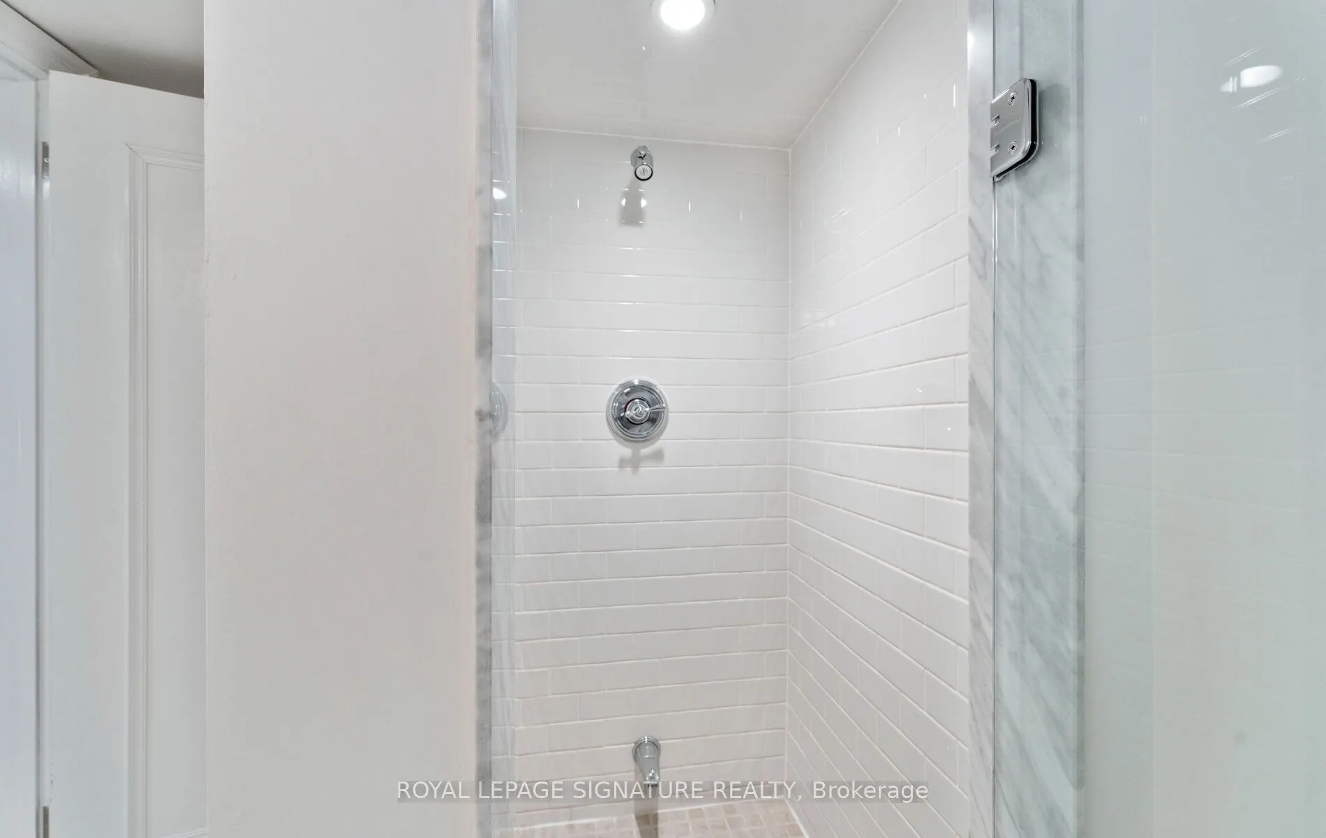 45 Hillsdale Avenue W