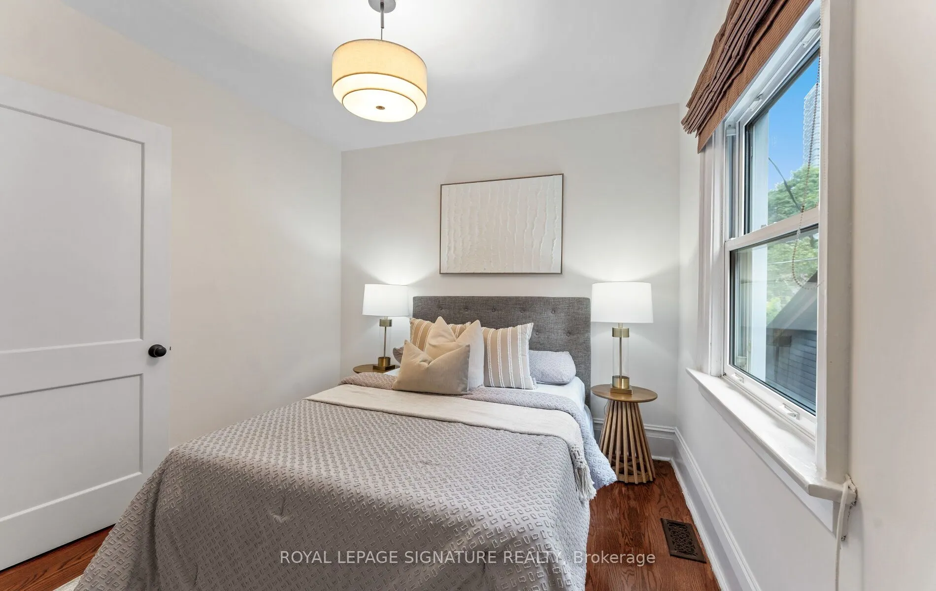 45 Hillsdale Avenue W