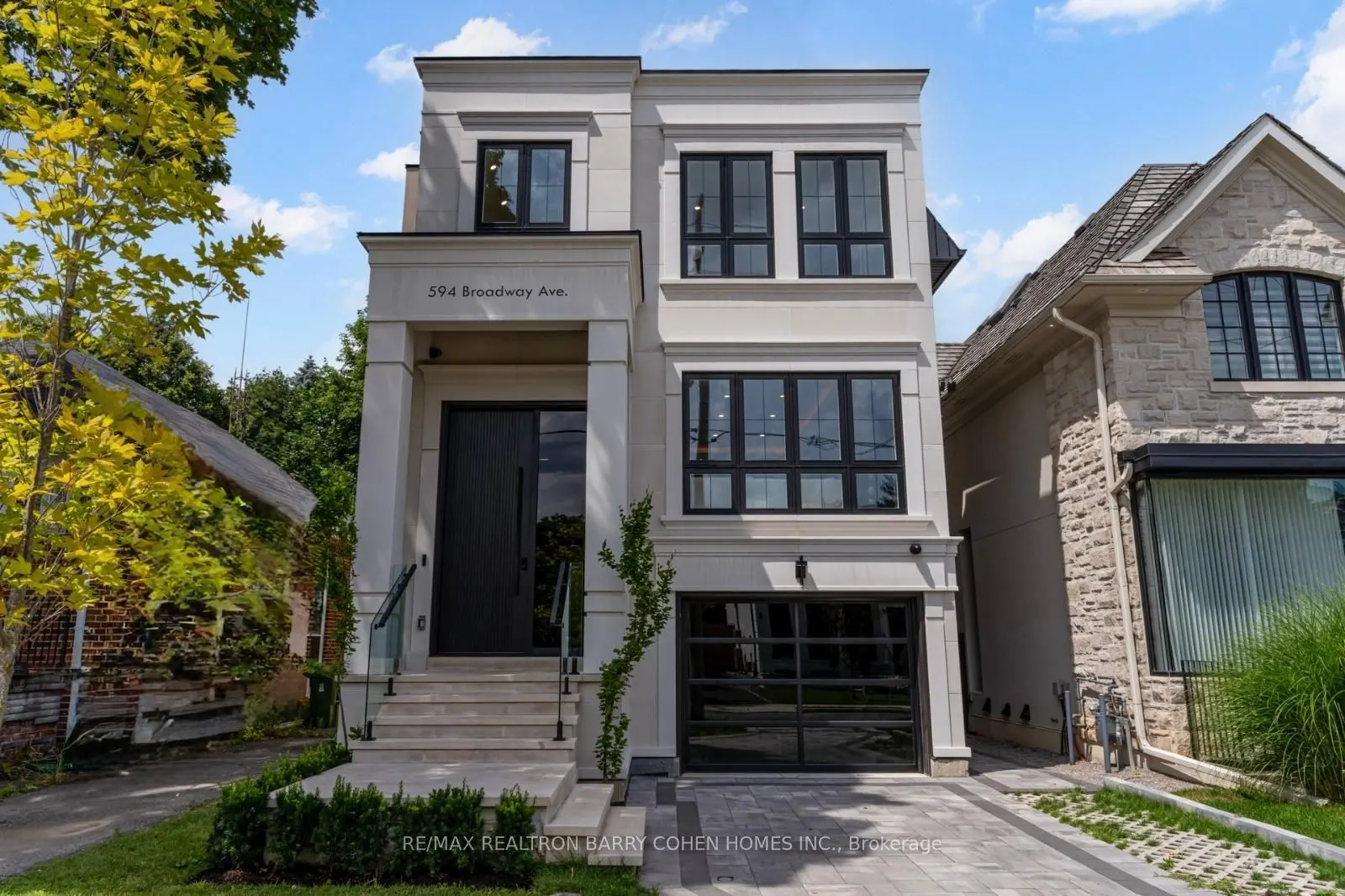 594 Broadway Avenue