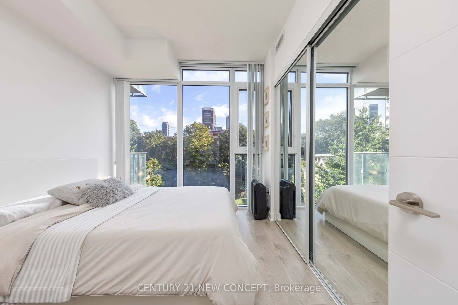 50 Wellesley Street E, #508