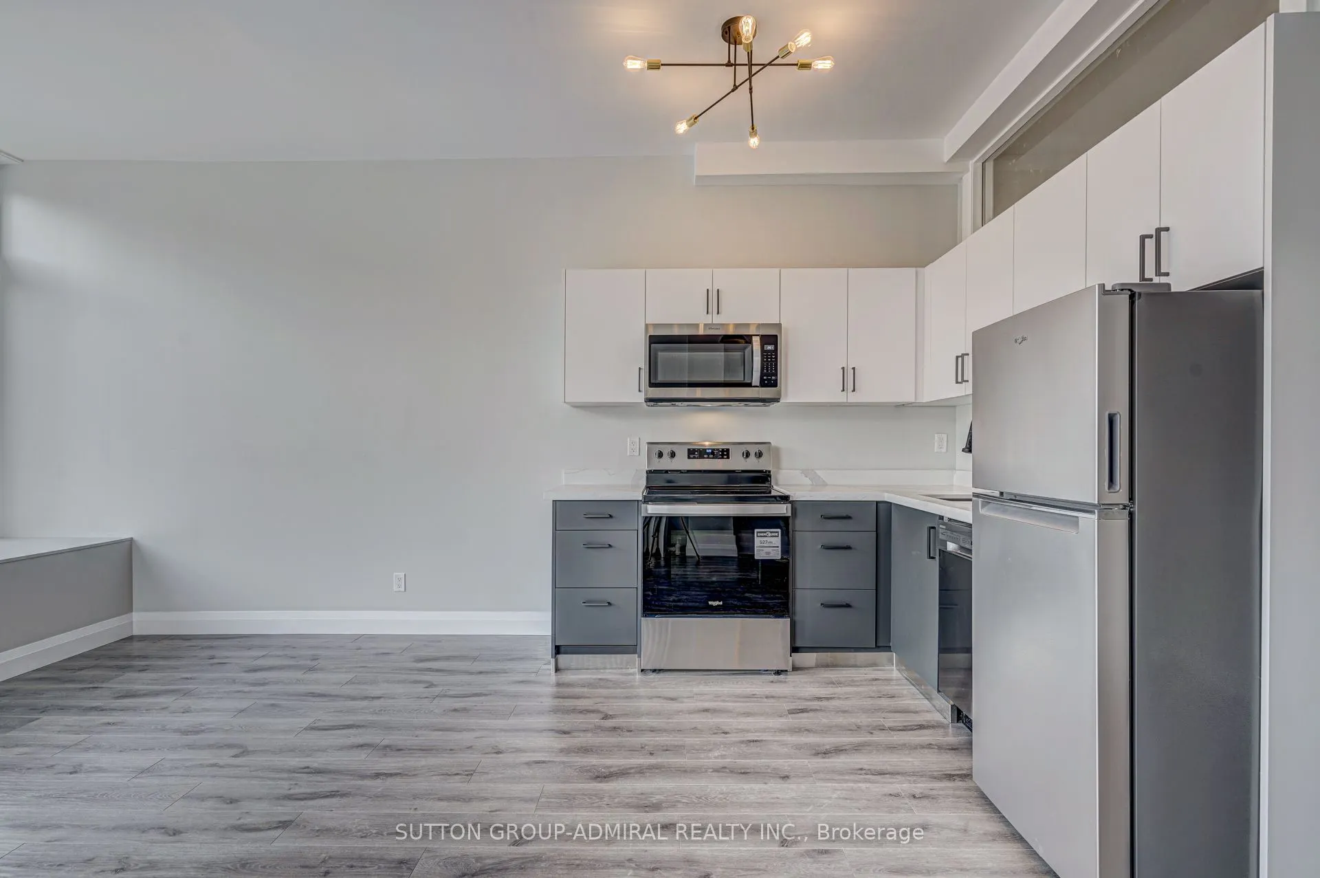 858 Palmerston Avenue, #A