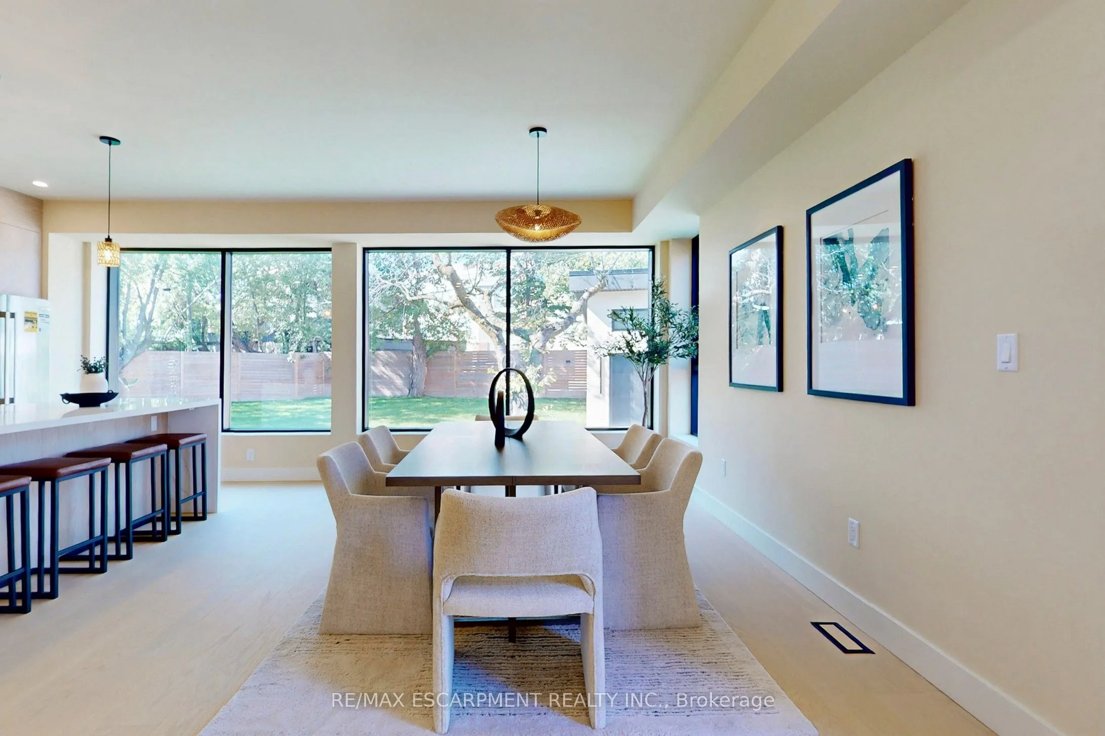 28 Dunsmore Gardens