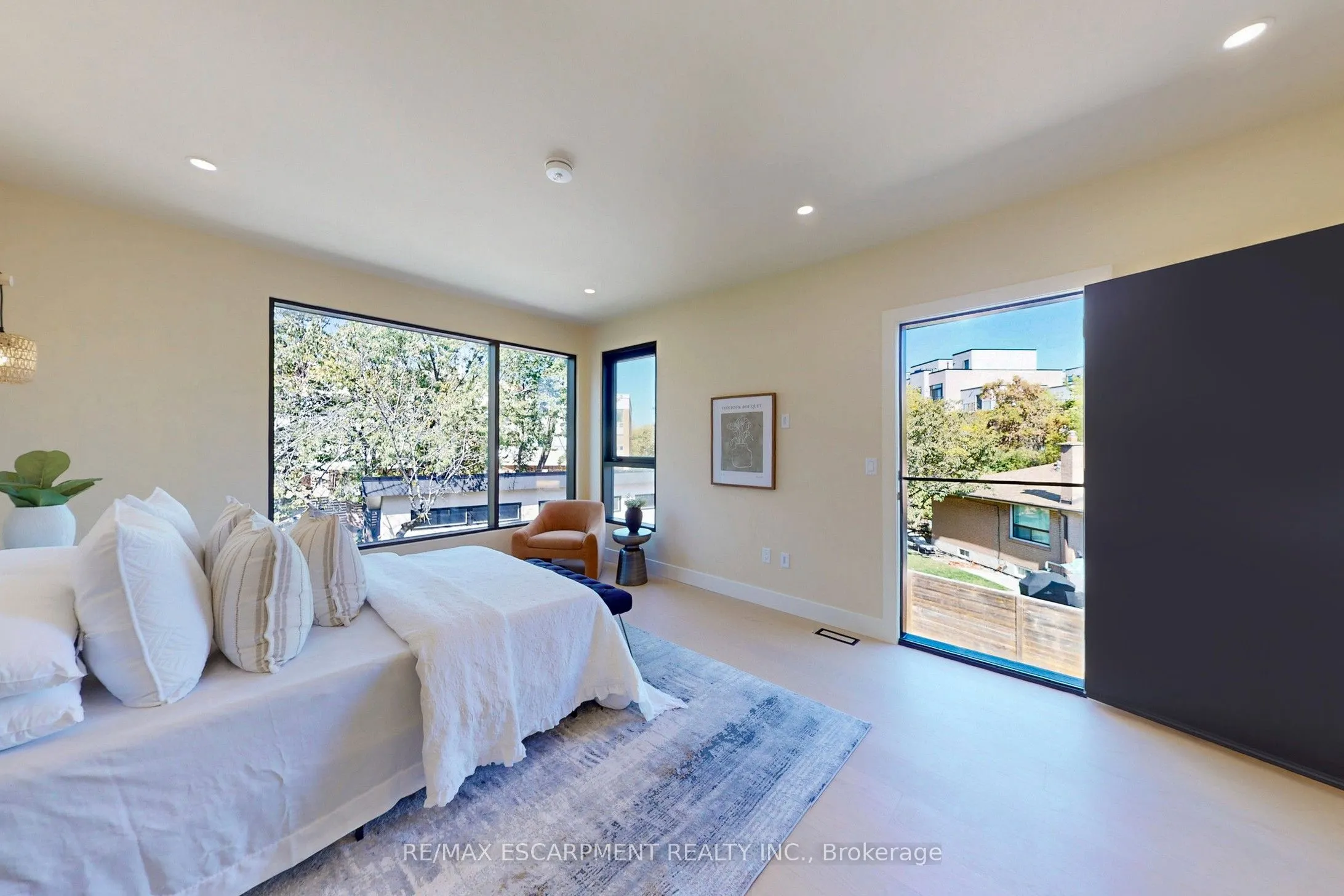 28 Dunsmore Gardens