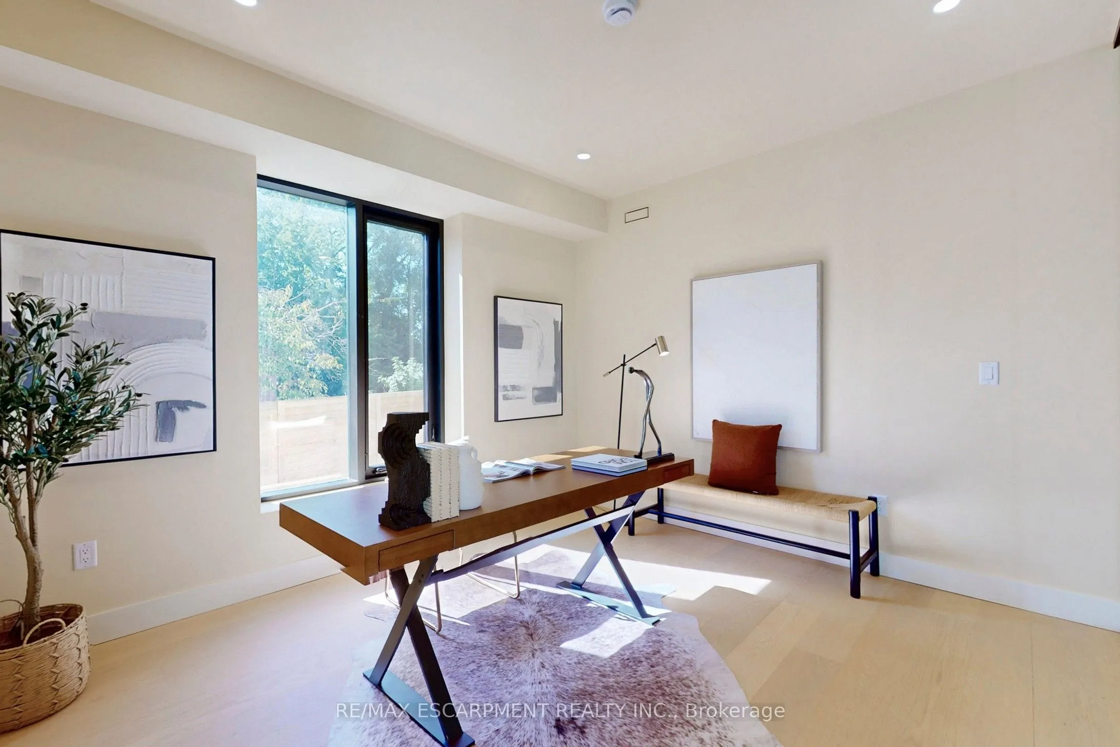 28 Dunsmore Gardens