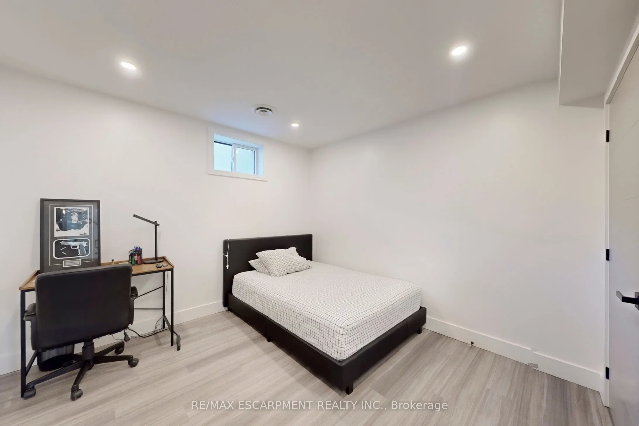 28 Dunsmore Gardens