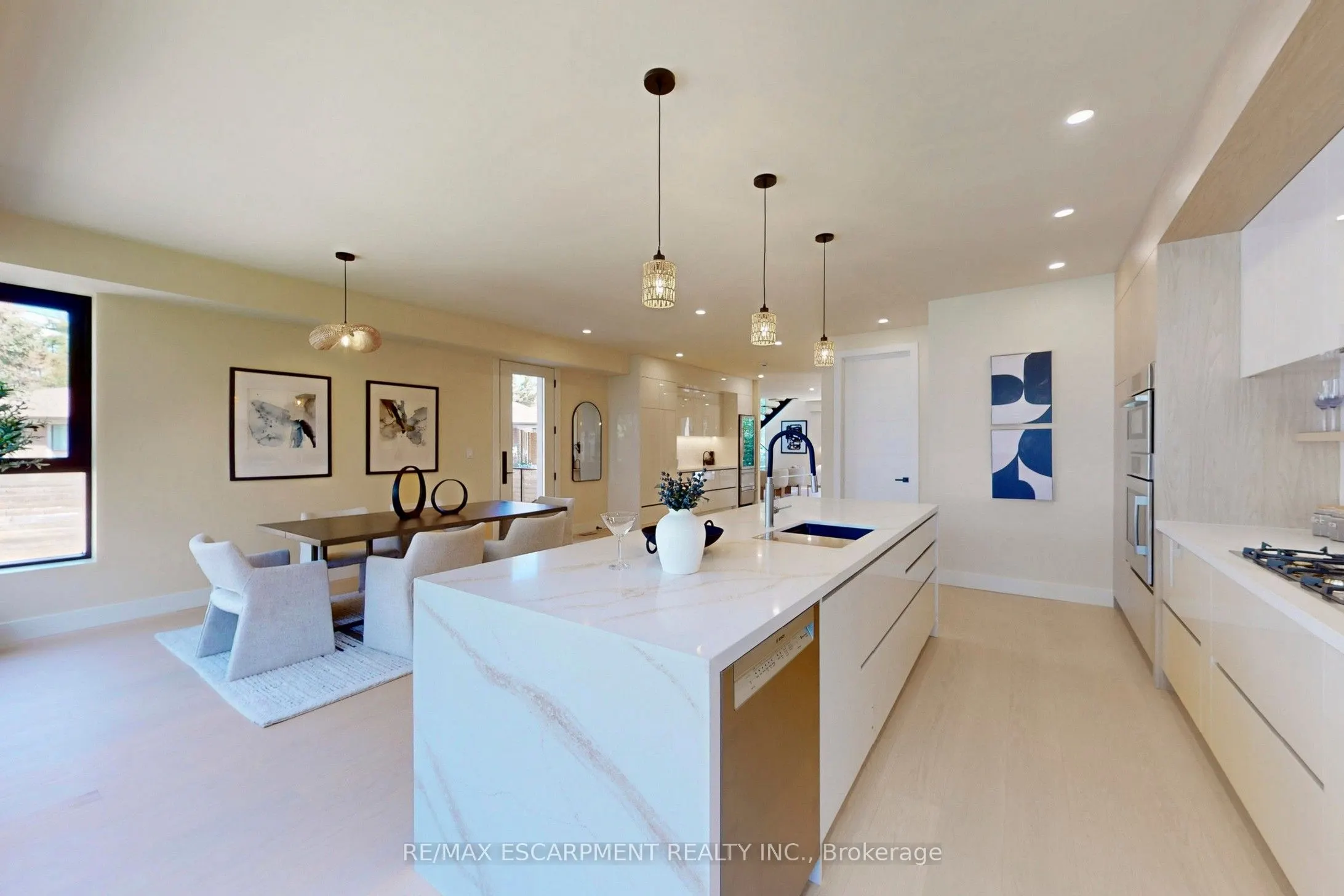 28 Dunsmore Gardens