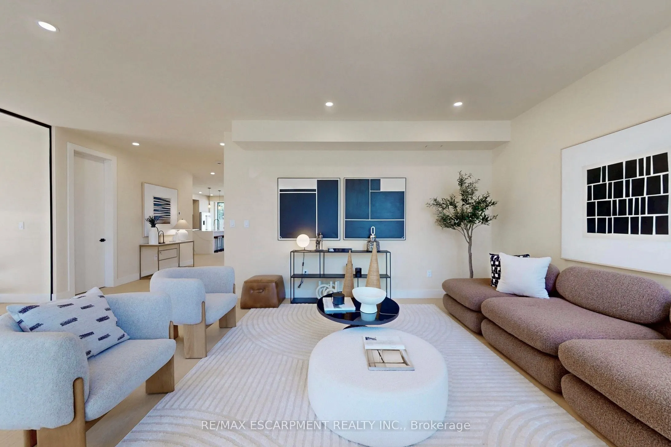 28 Dunsmore Gardens