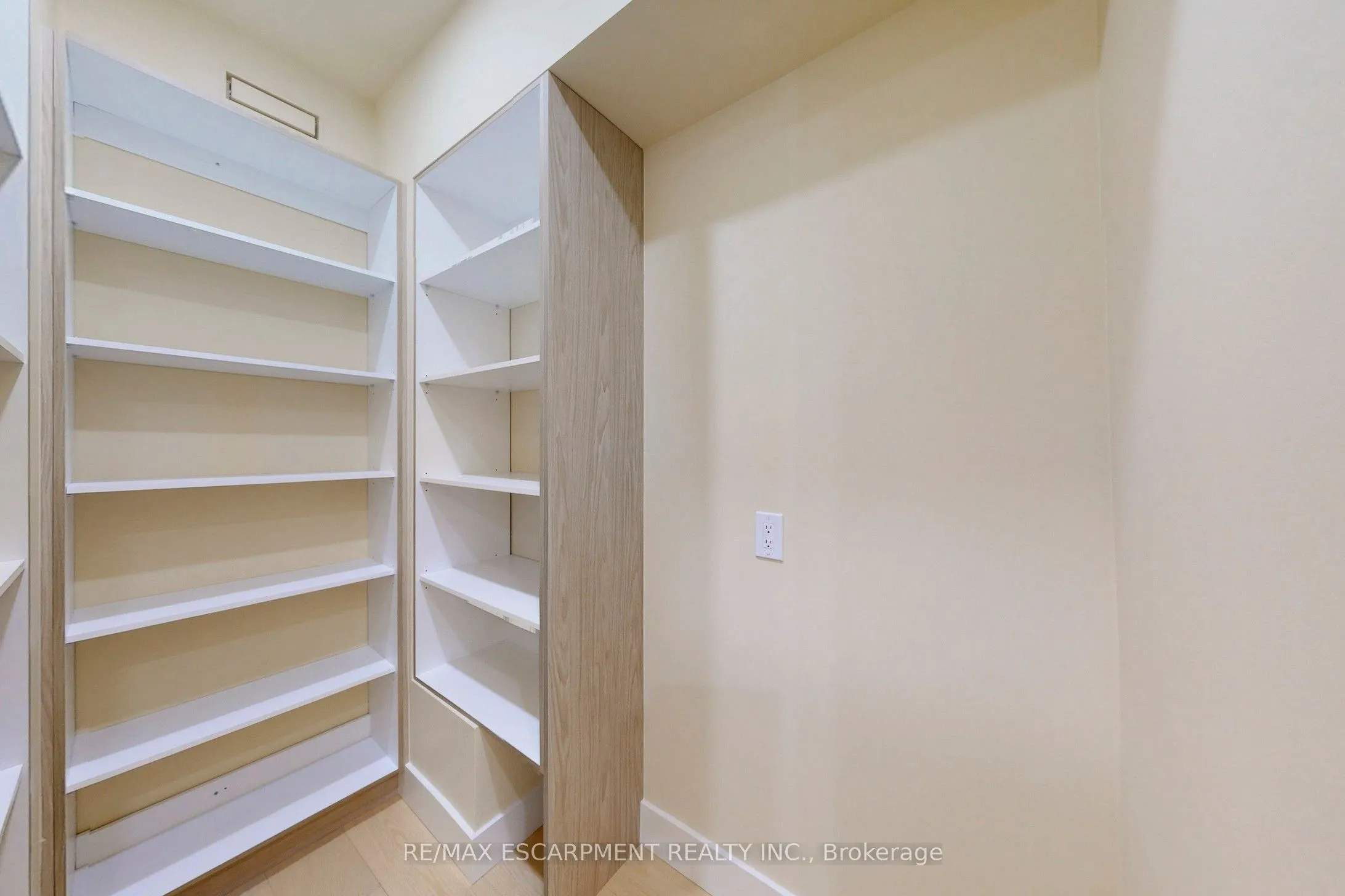 28 Dunsmore Gardens