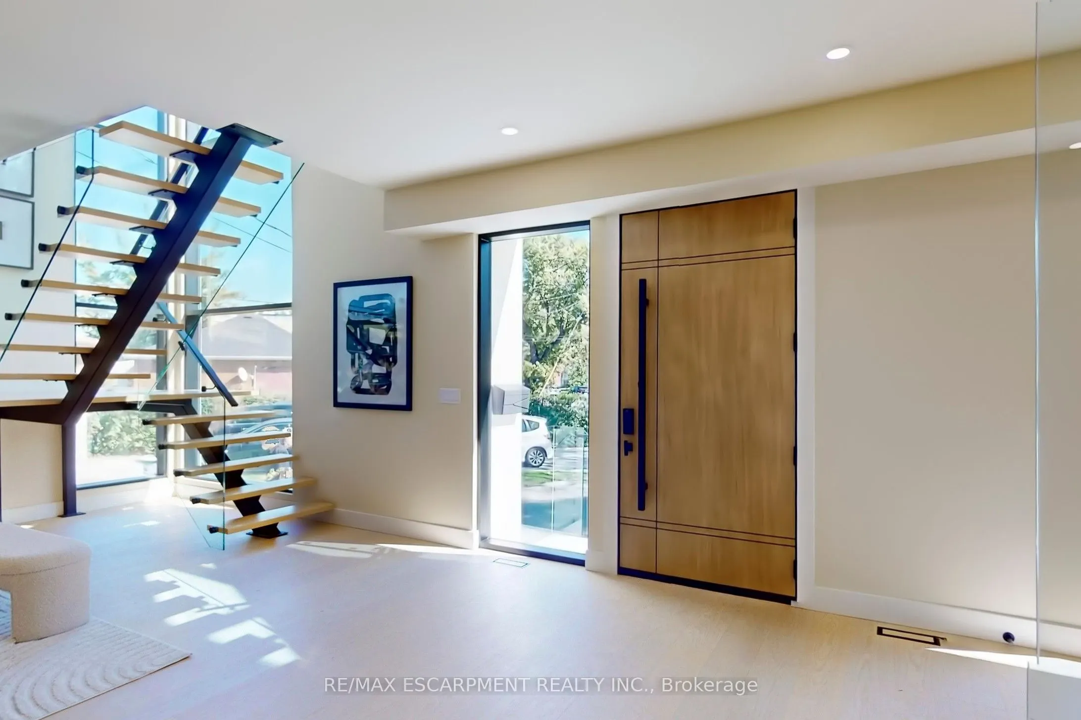 28 Dunsmore Gardens