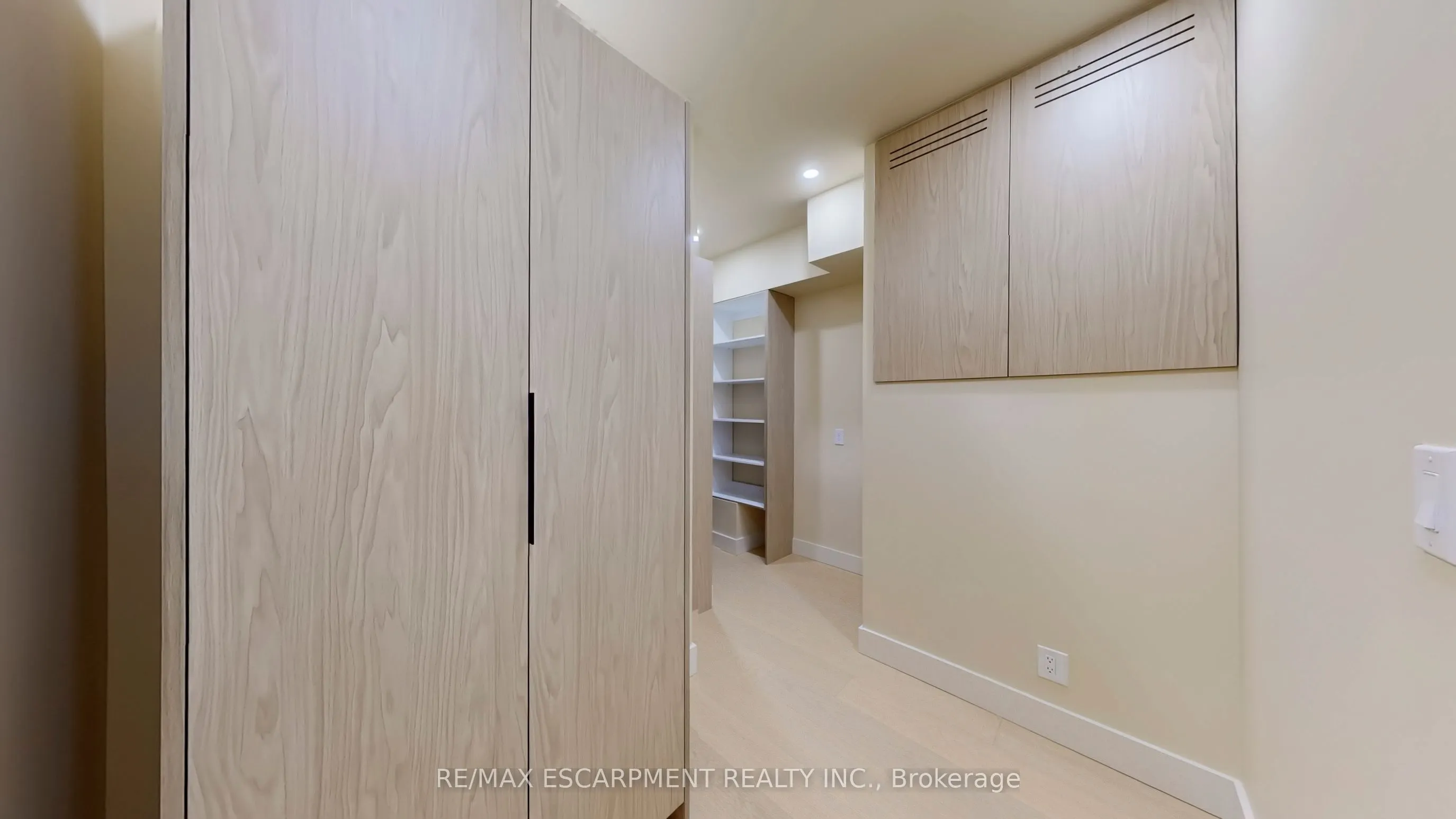 28 Dunsmore Gardens