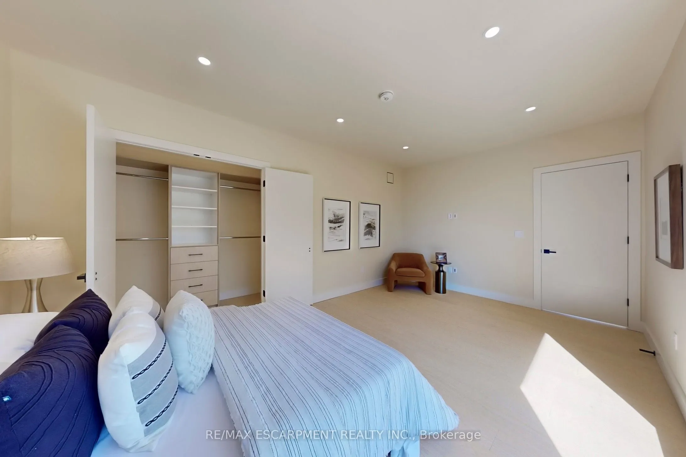 28 Dunsmore Gardens