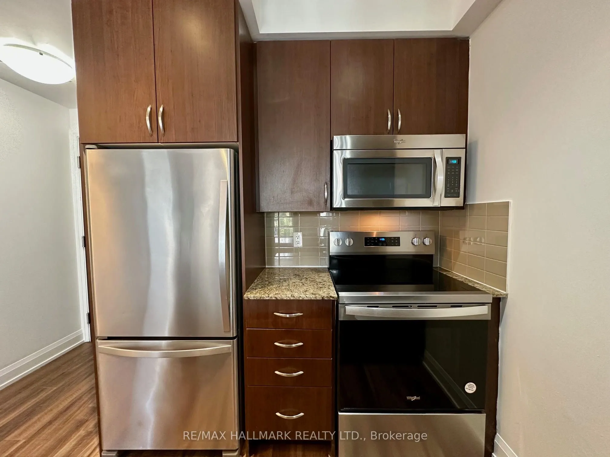 18 Graydon Hall Drive, #1008