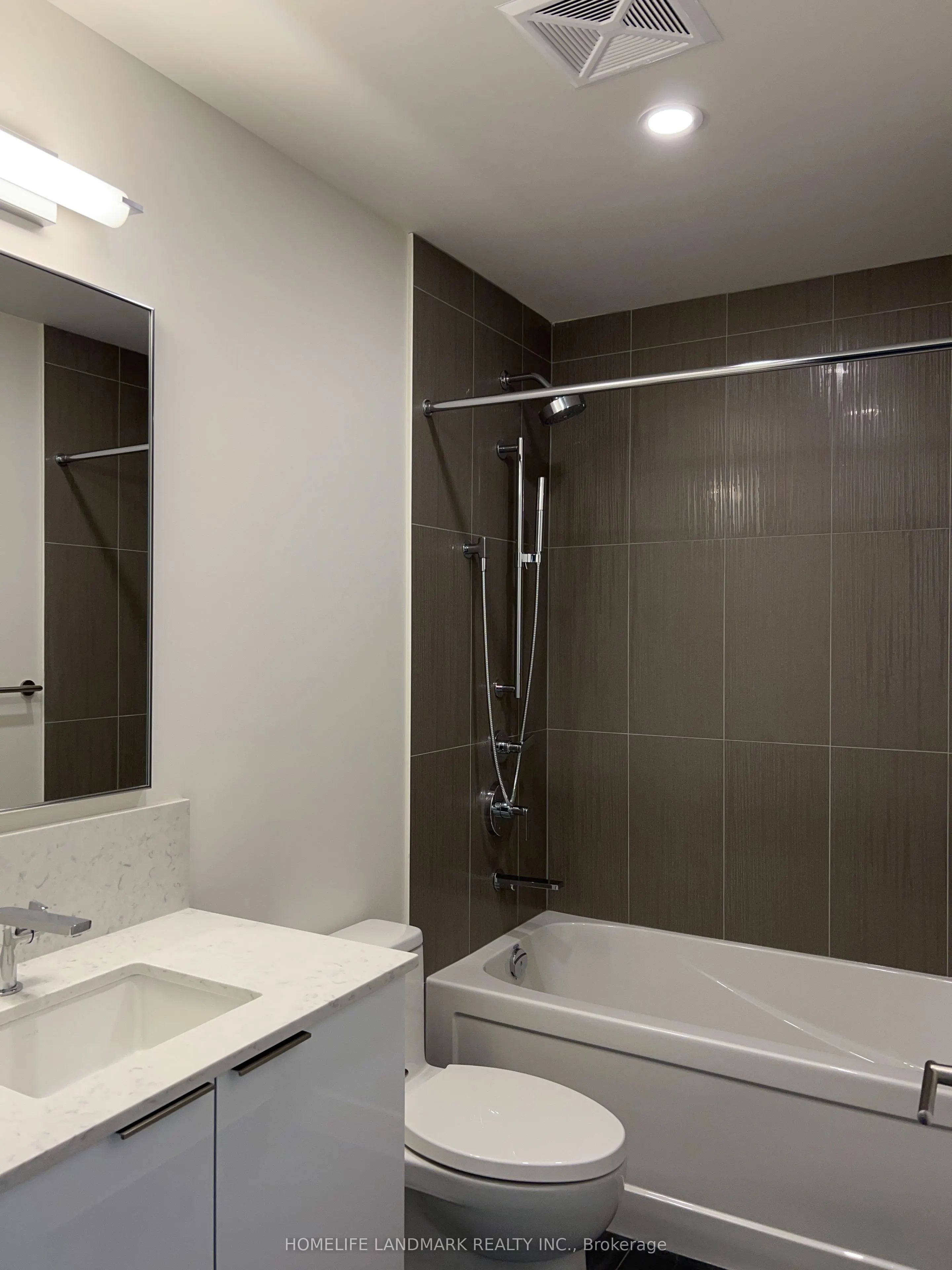 28 Freeland Street, #4407