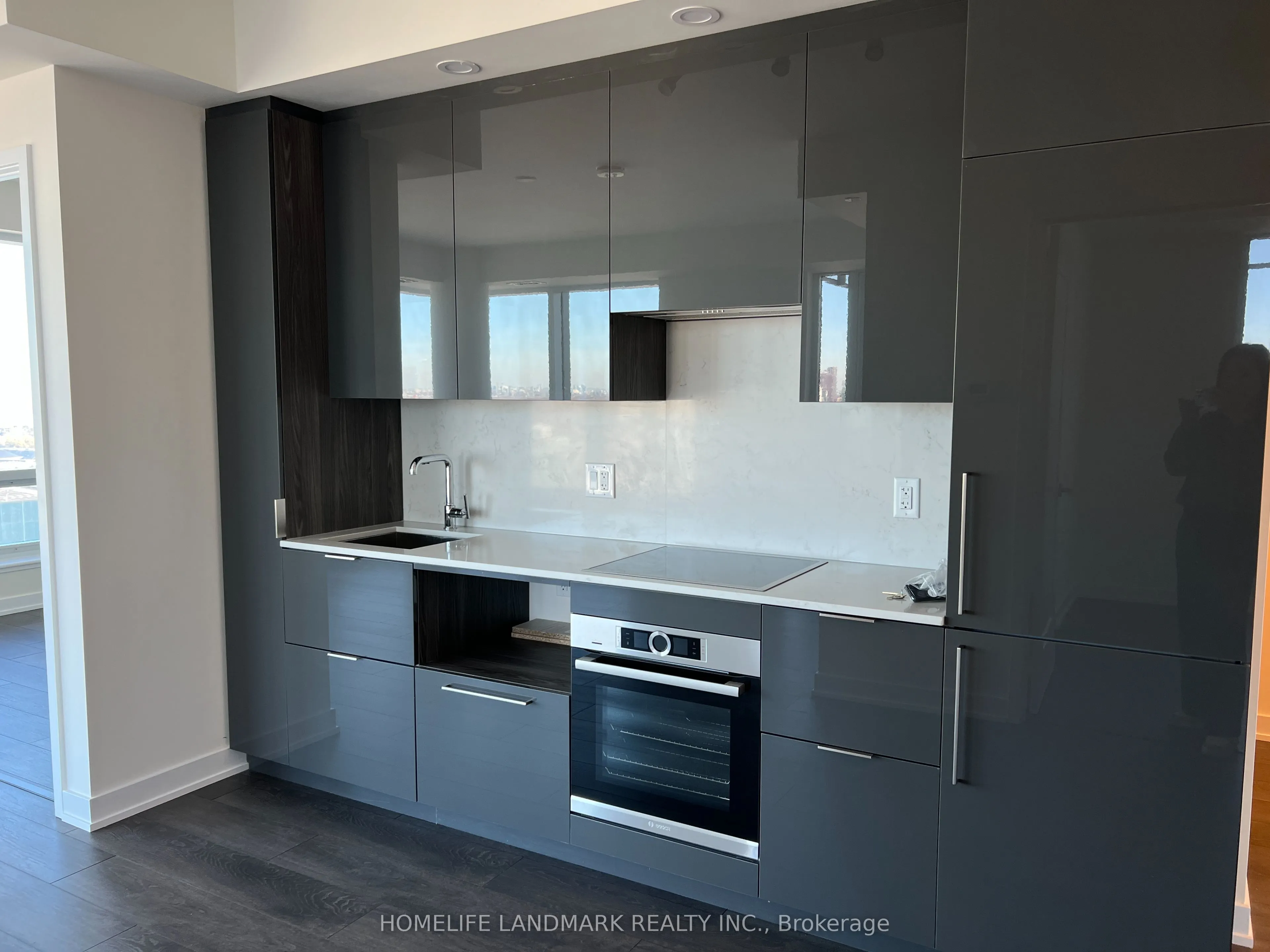 28 Freeland Street, #4407
