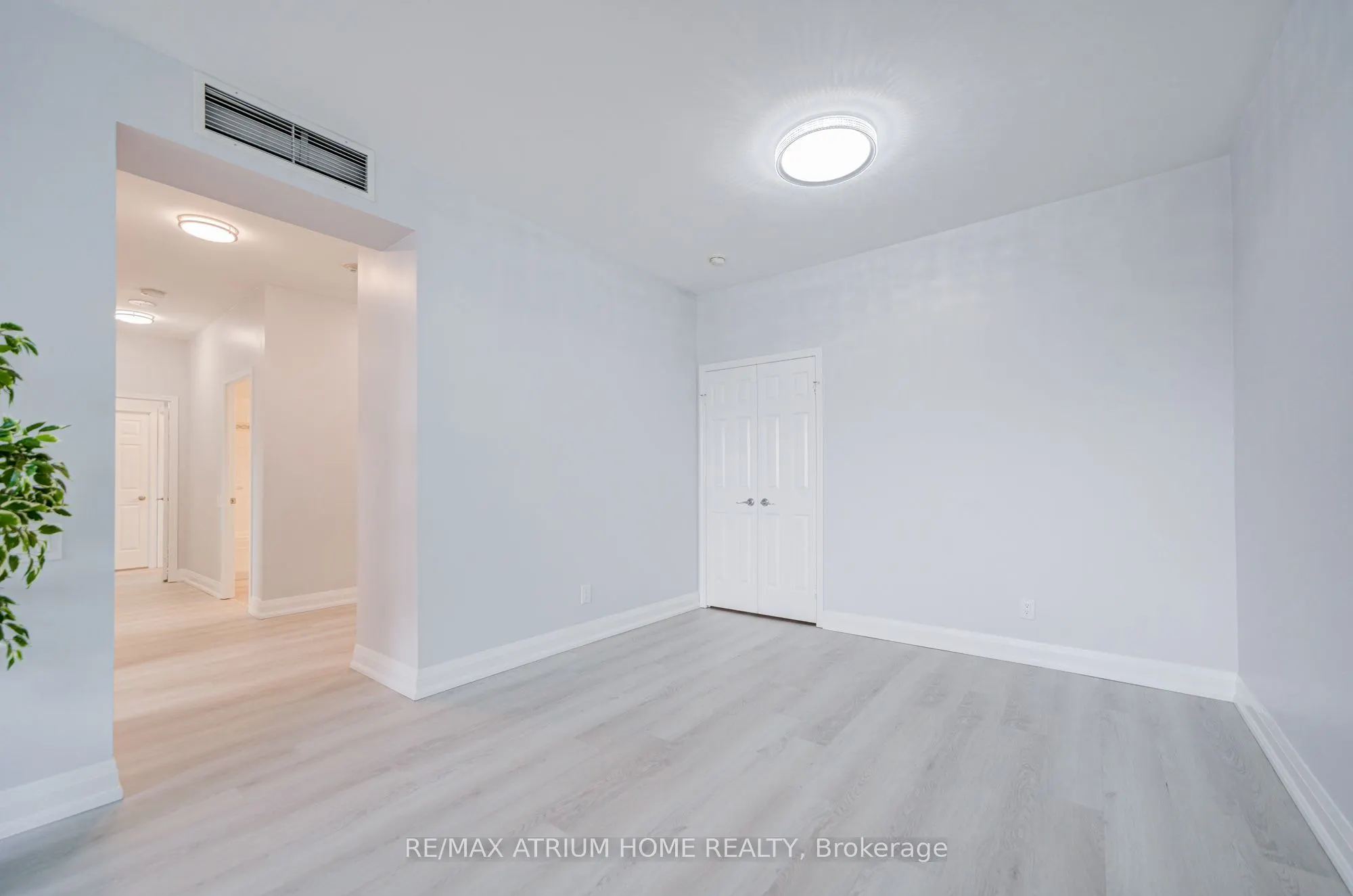 33 Empress Avenue, #3002