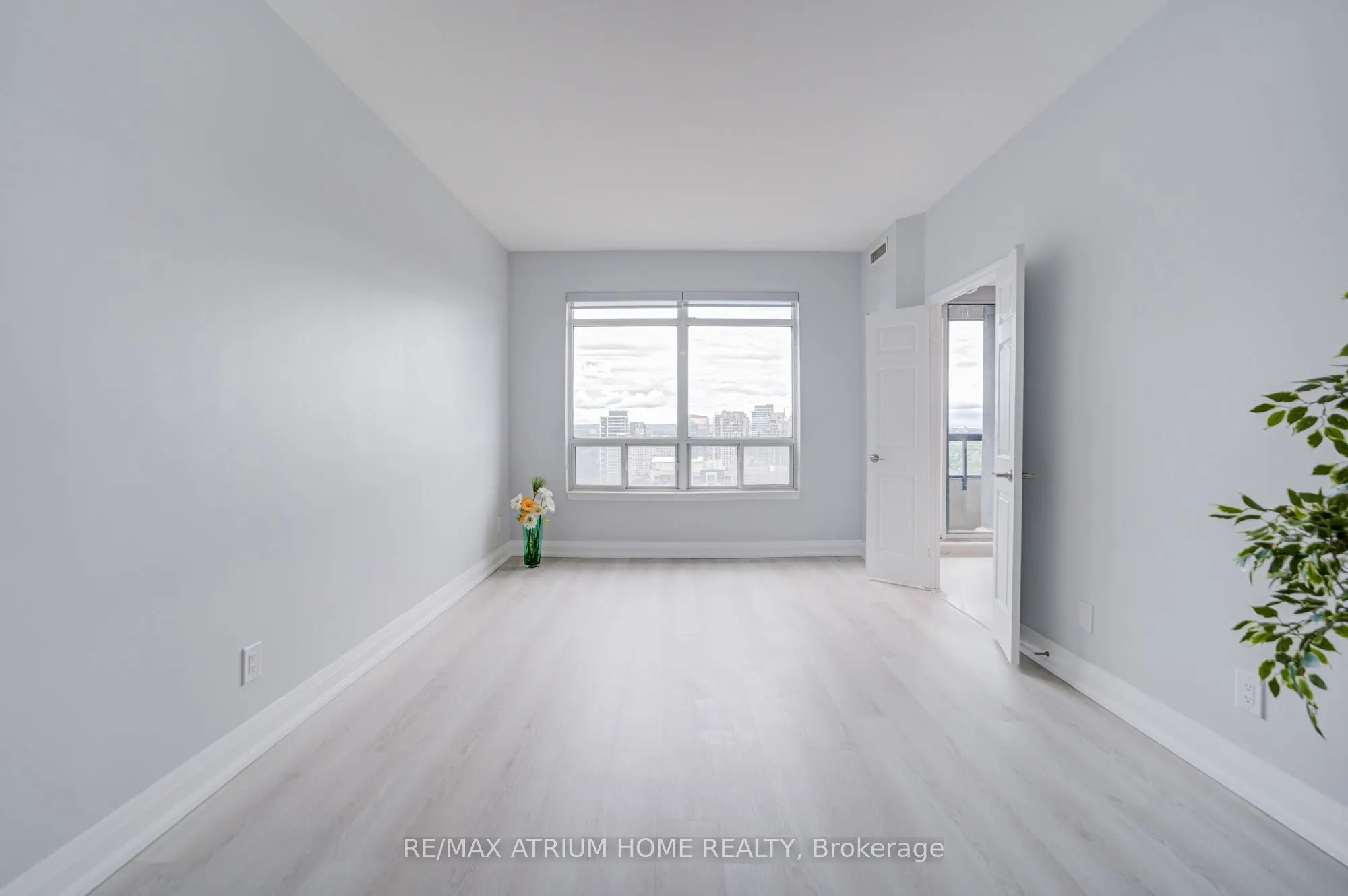 33 Empress Avenue, #3002
