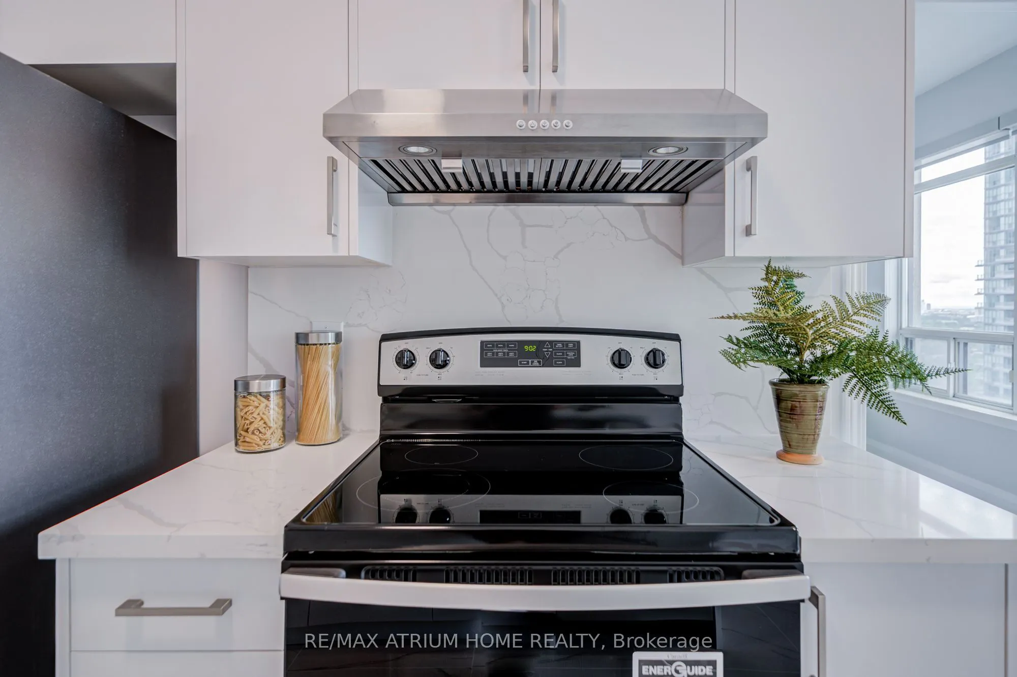 33 Empress Avenue, #3002