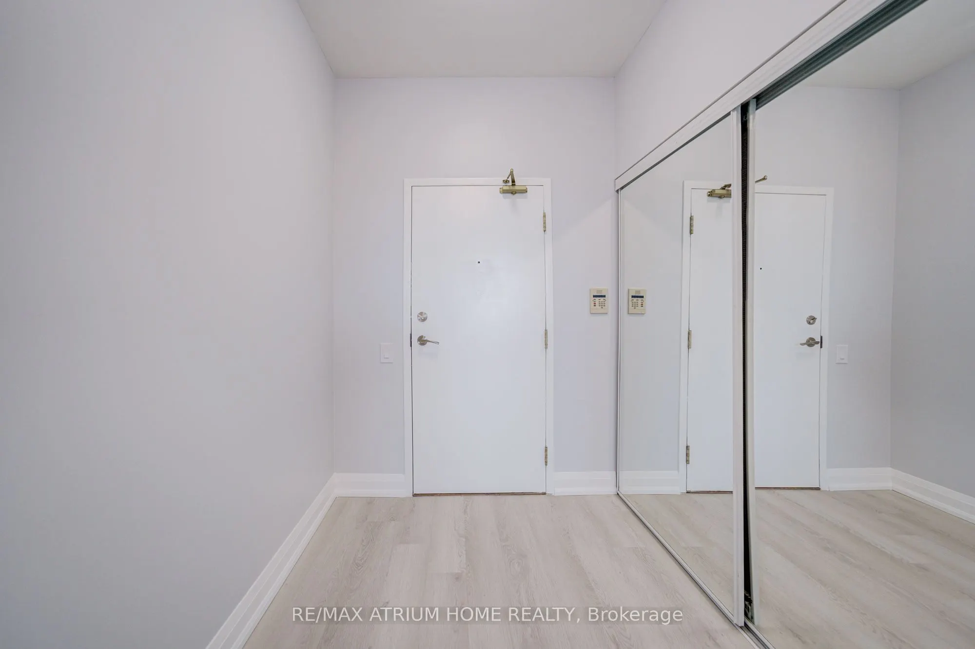 33 Empress Avenue, #3002