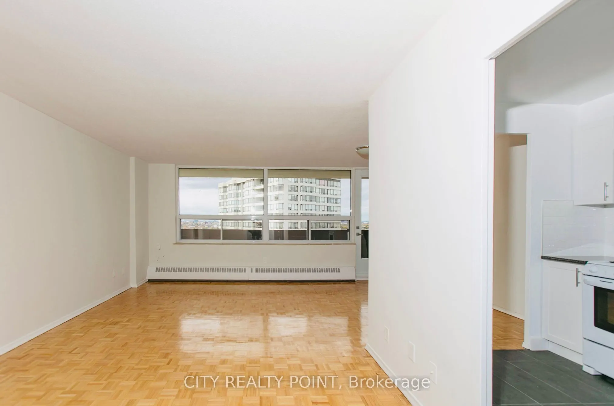6200 Bathurst Street, #711