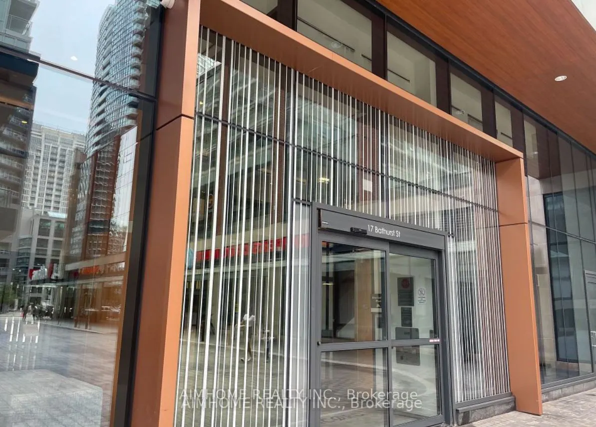17 Bathurst Street S, #3715