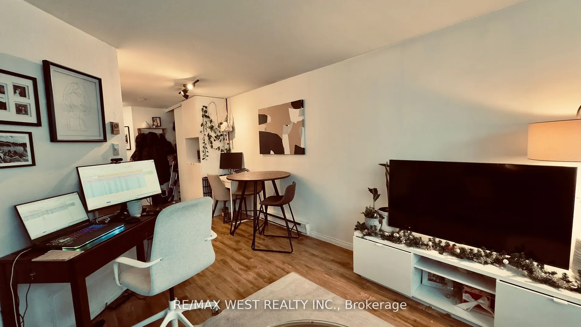 1061 Bathurst Street