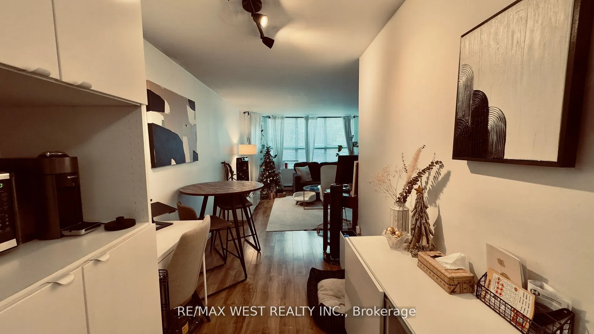 1061 Bathurst Street