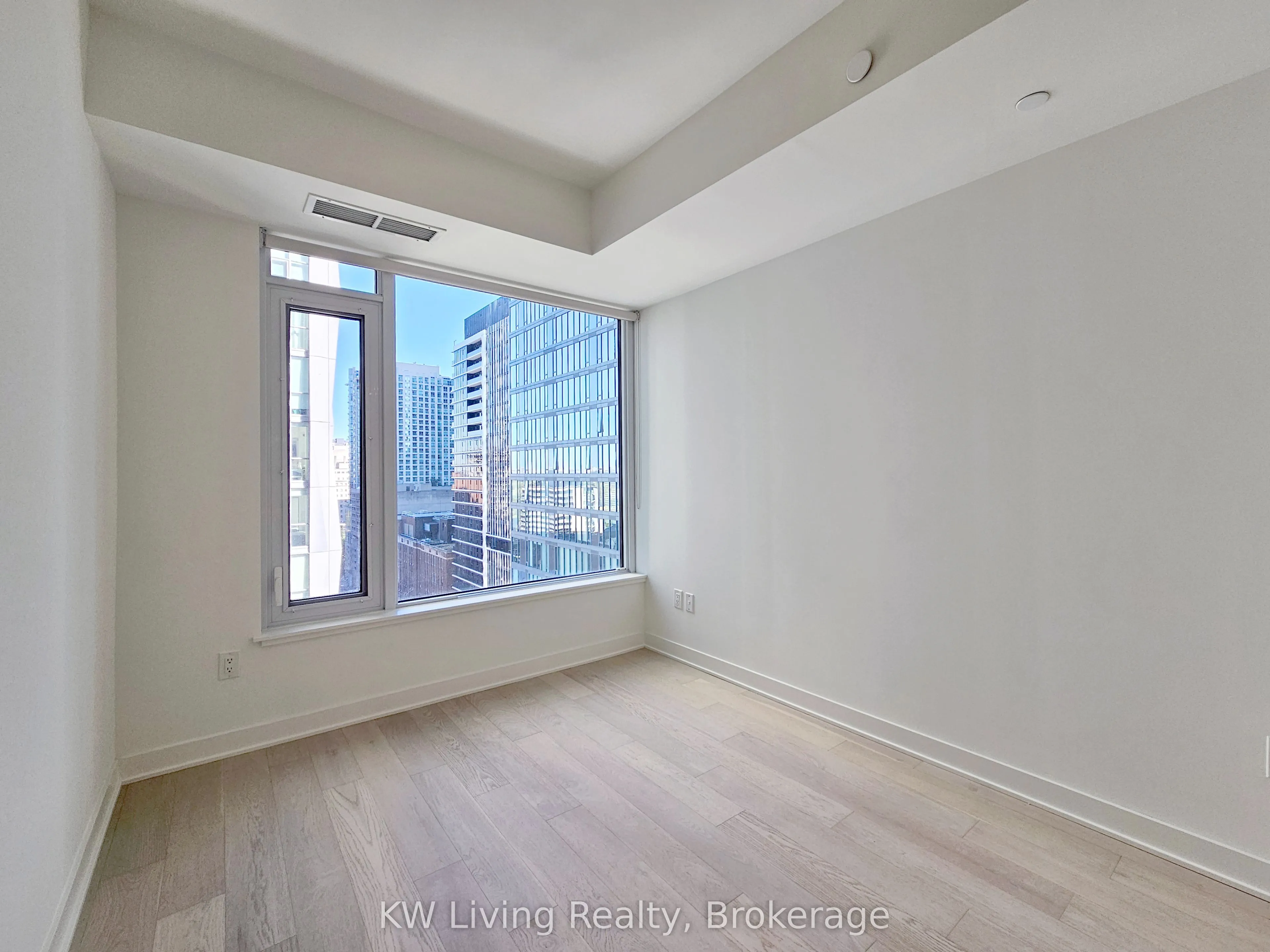11 Yorkville Avenue, #1309