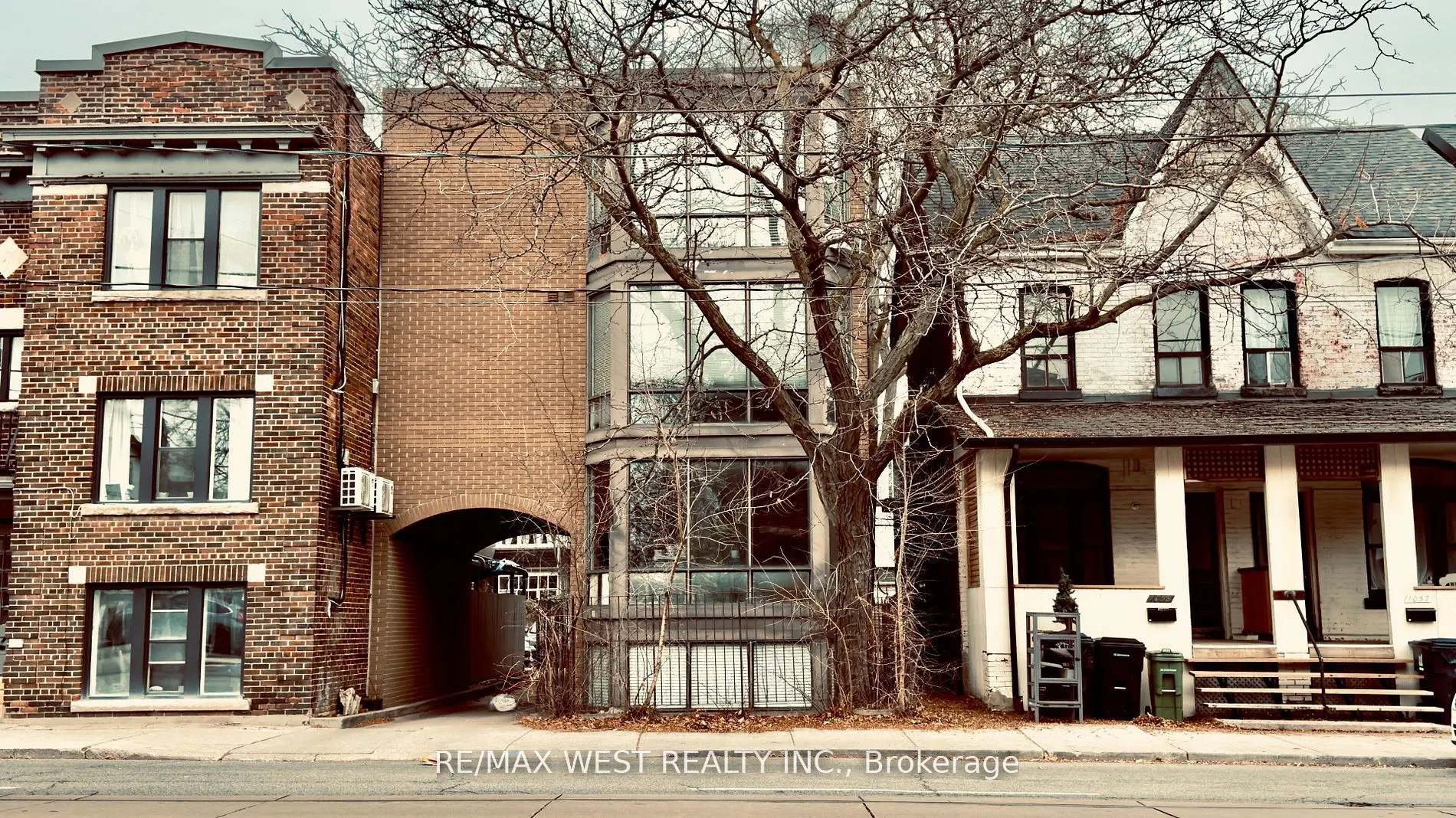 1061 Bathurst Street