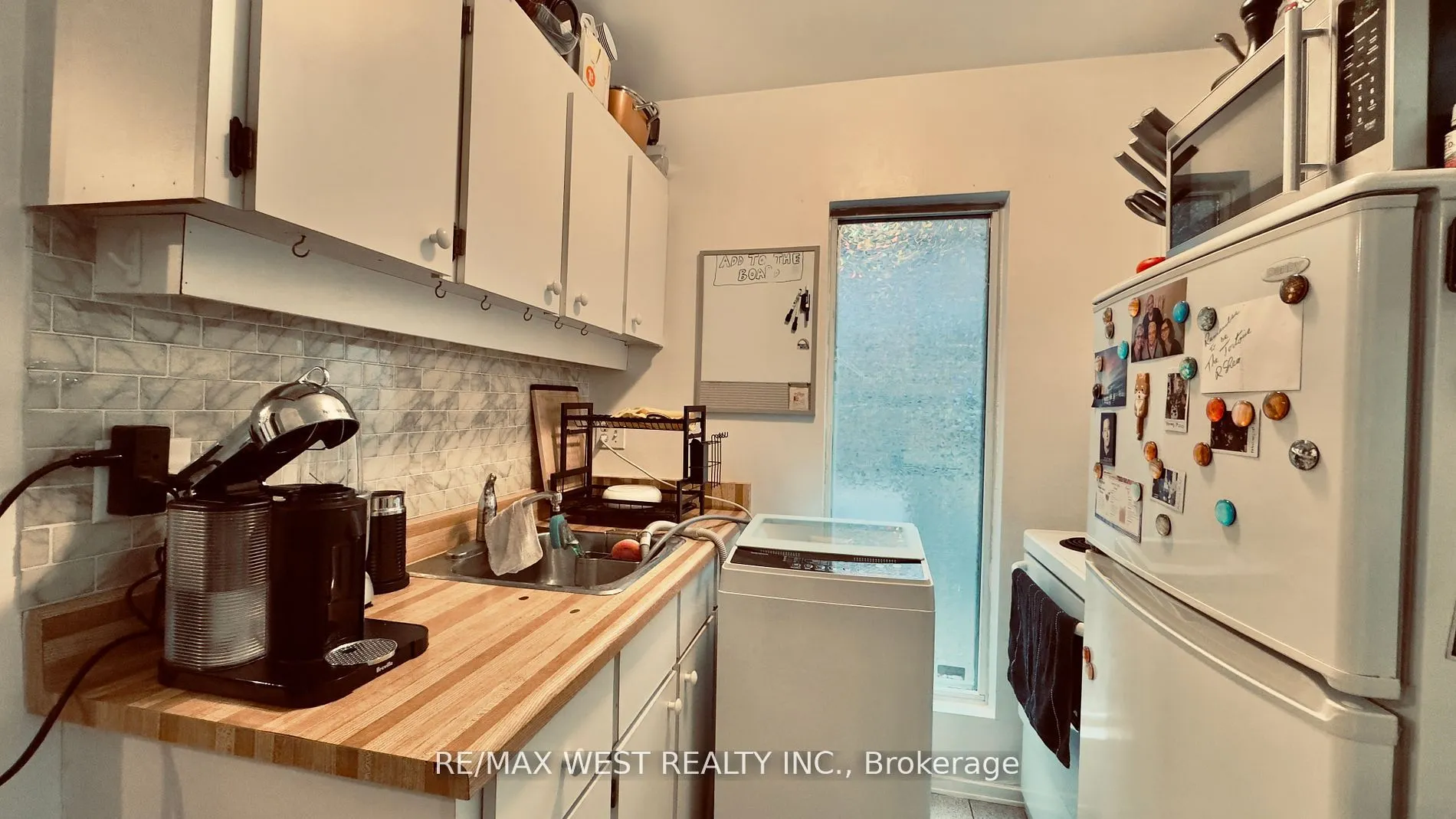 1061 Bathurst Street