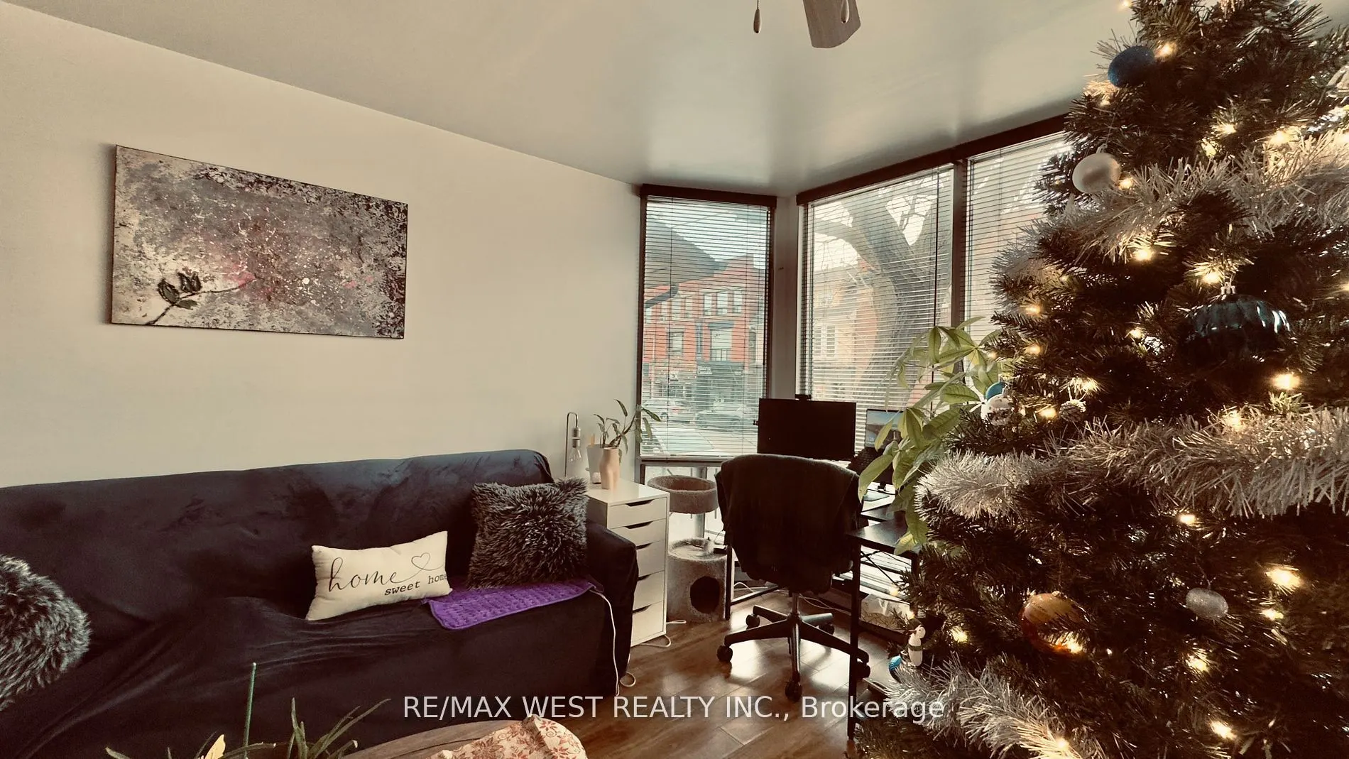 1061 Bathurst Street