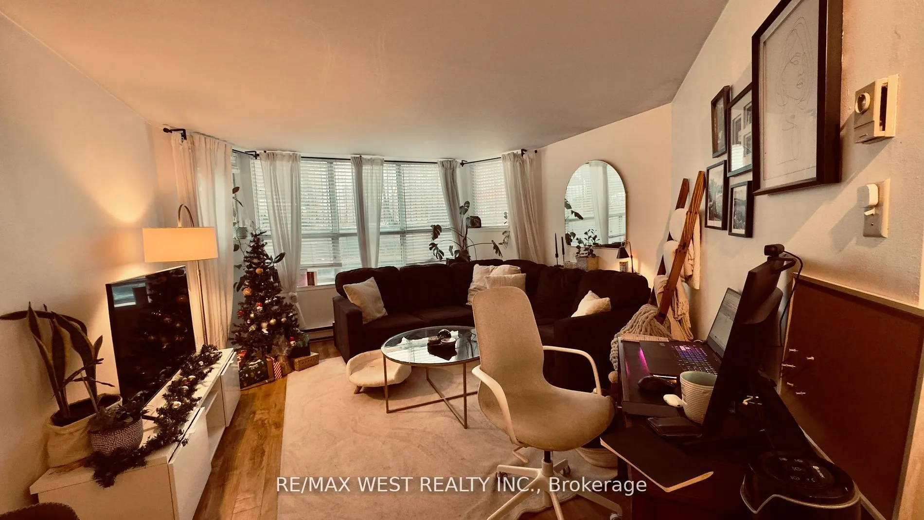 1061 Bathurst Street
