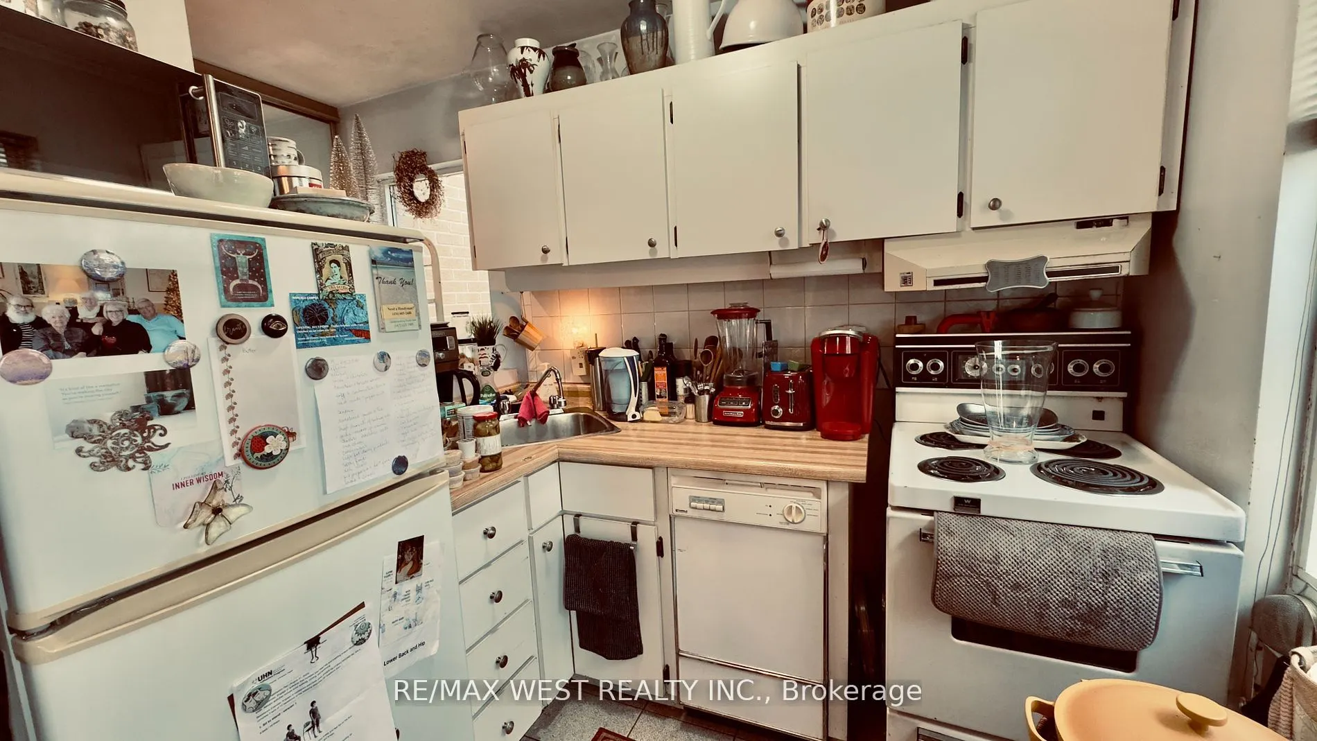 1061 Bathurst Street