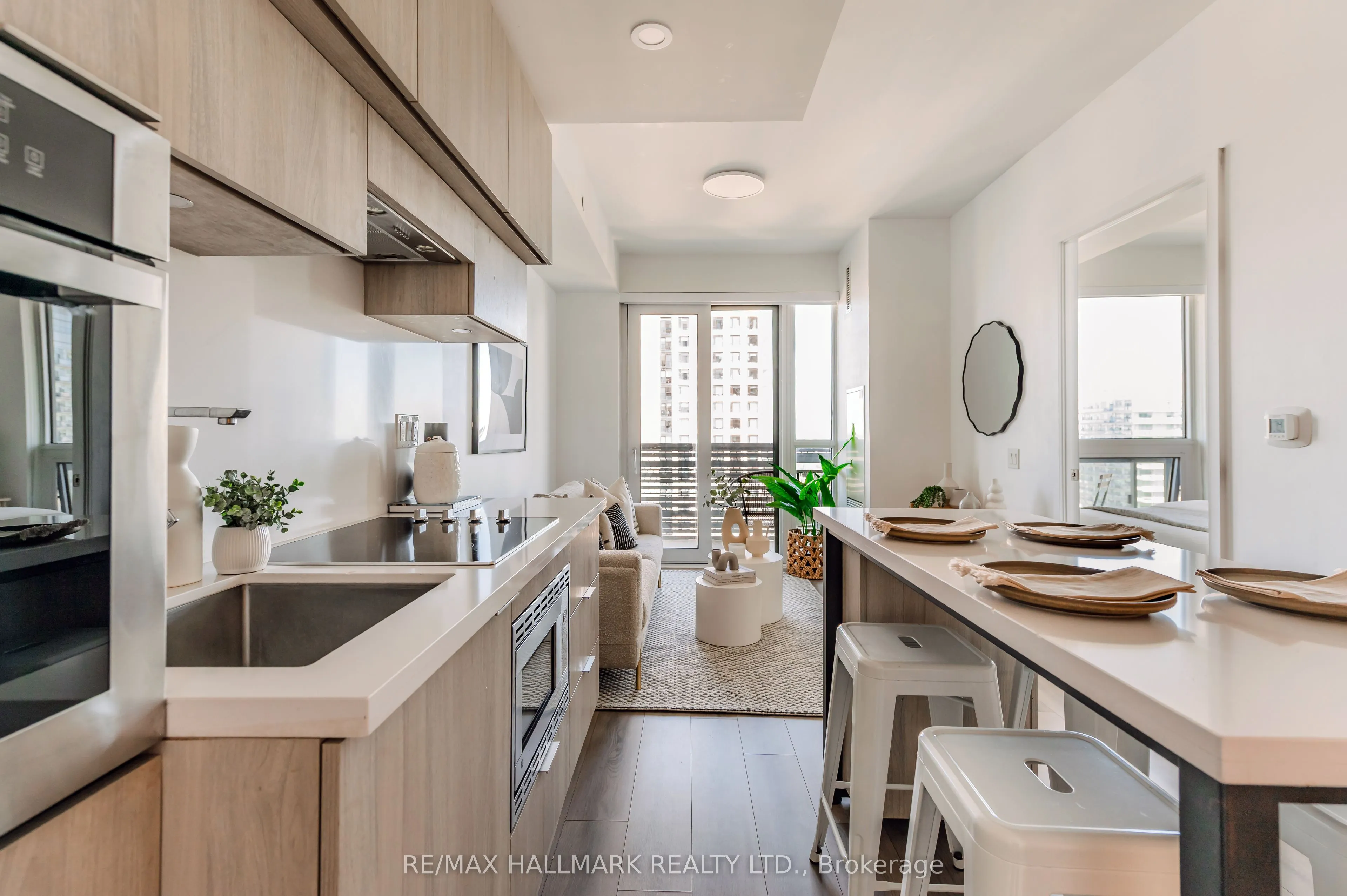 39 Roehampton Avenue, #2902