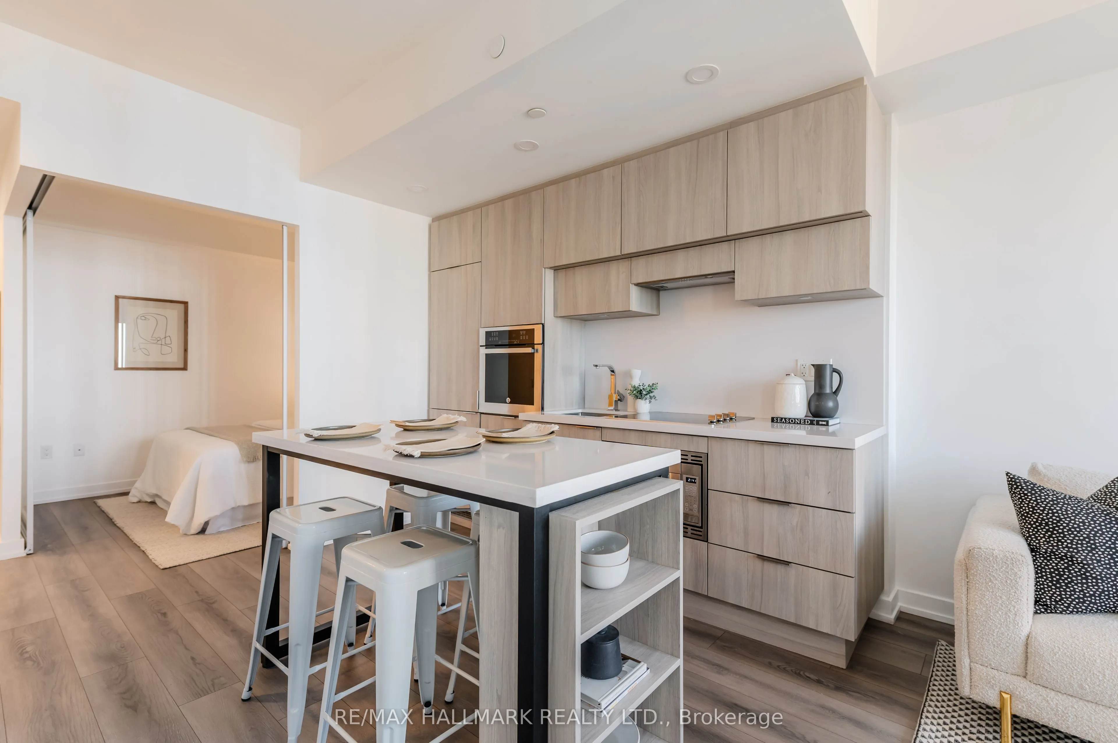 39 Roehampton Avenue, #2902