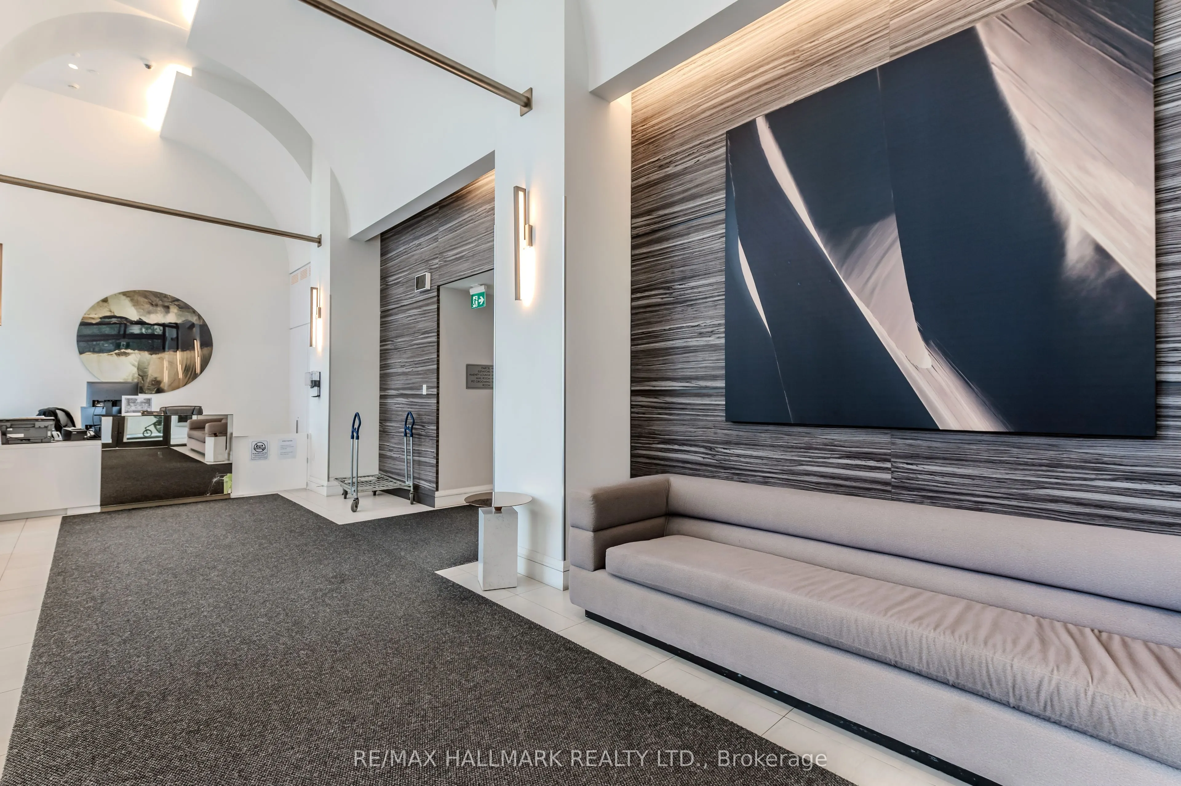39 Roehampton Avenue, #2902