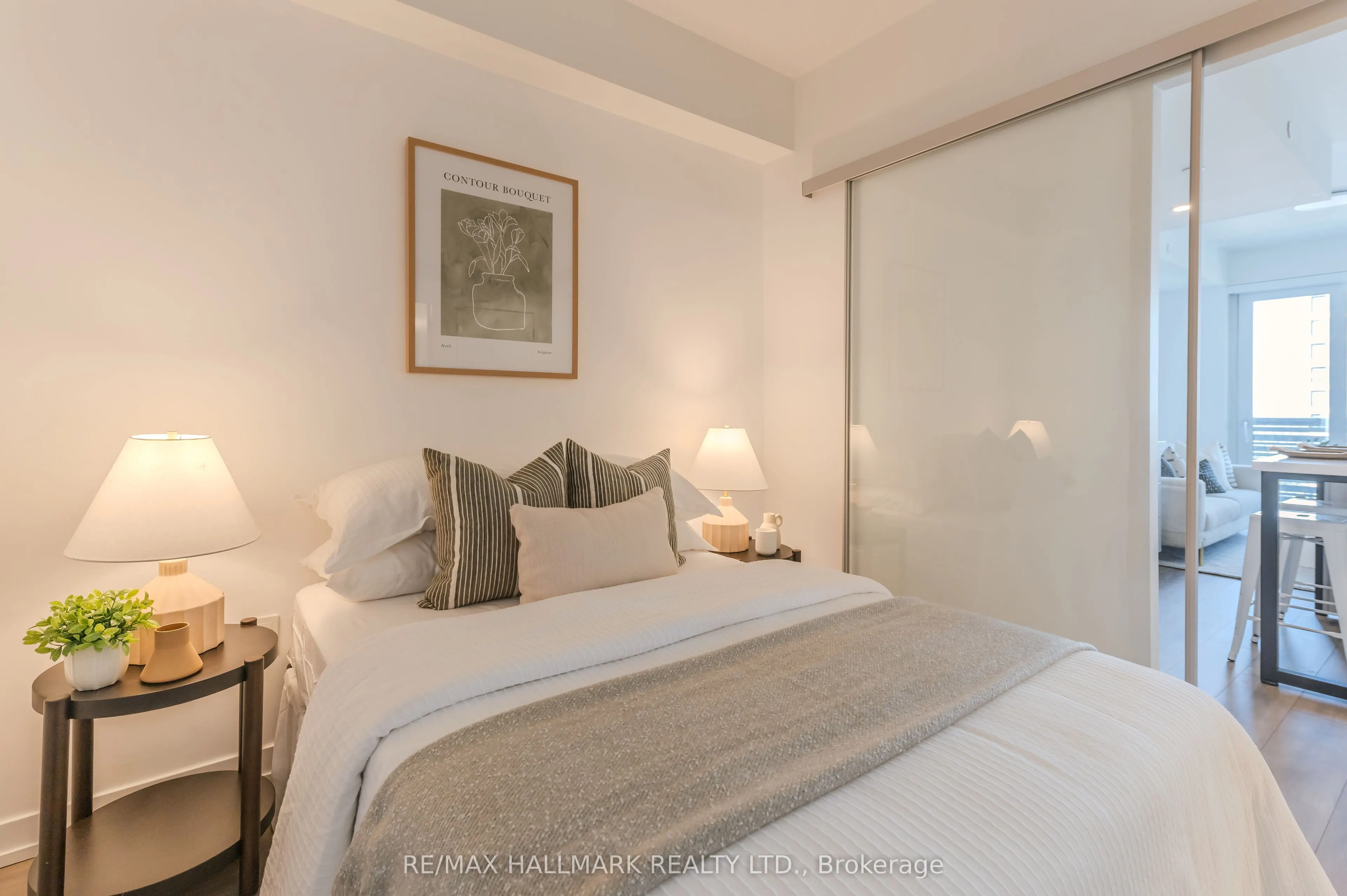 39 Roehampton Avenue, #2902