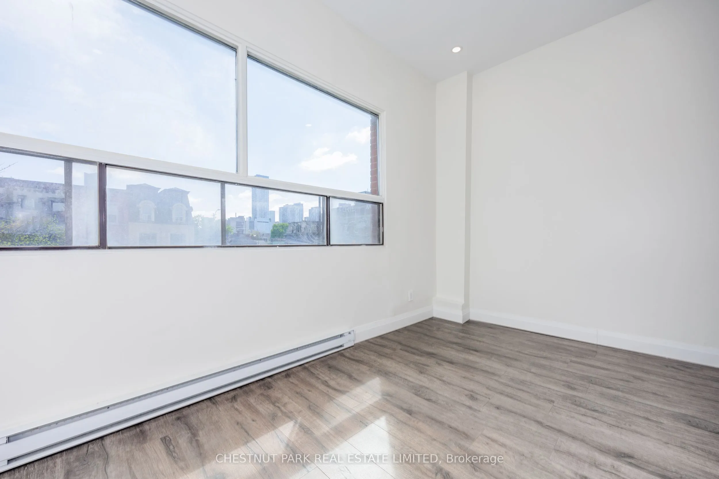 414 Spadina Avenue