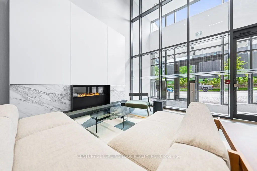 225 Sumach Street, #812W