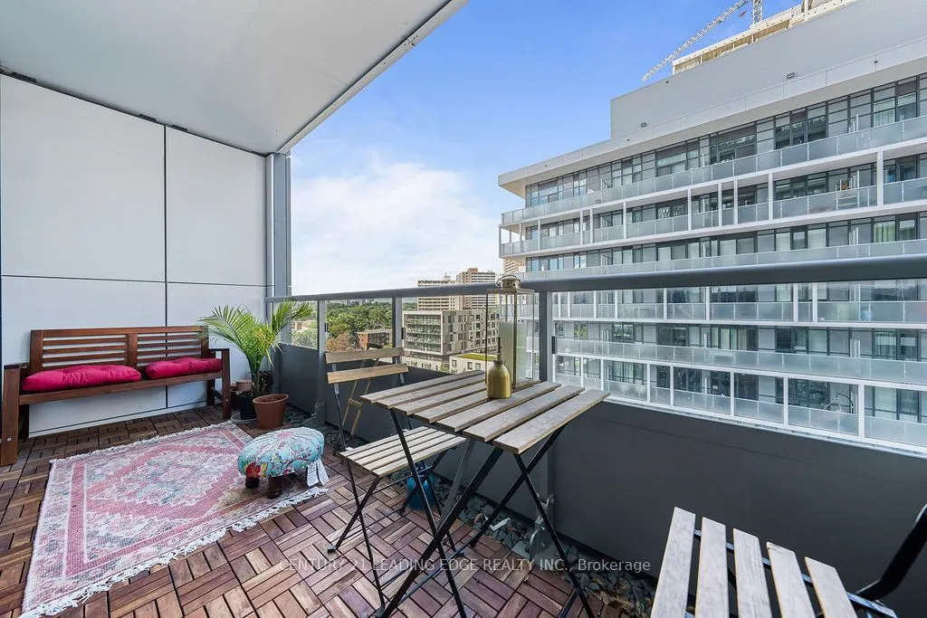 225 Sumach Street, #812W