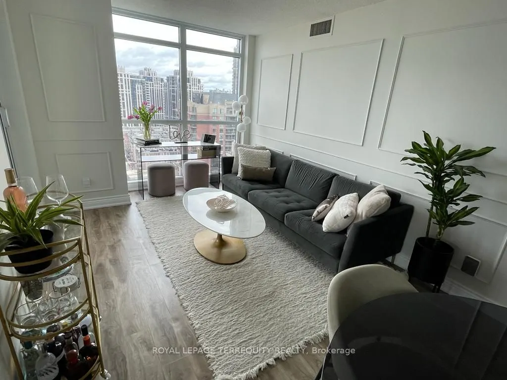 28 Harrison Garden Boulevard, #1911