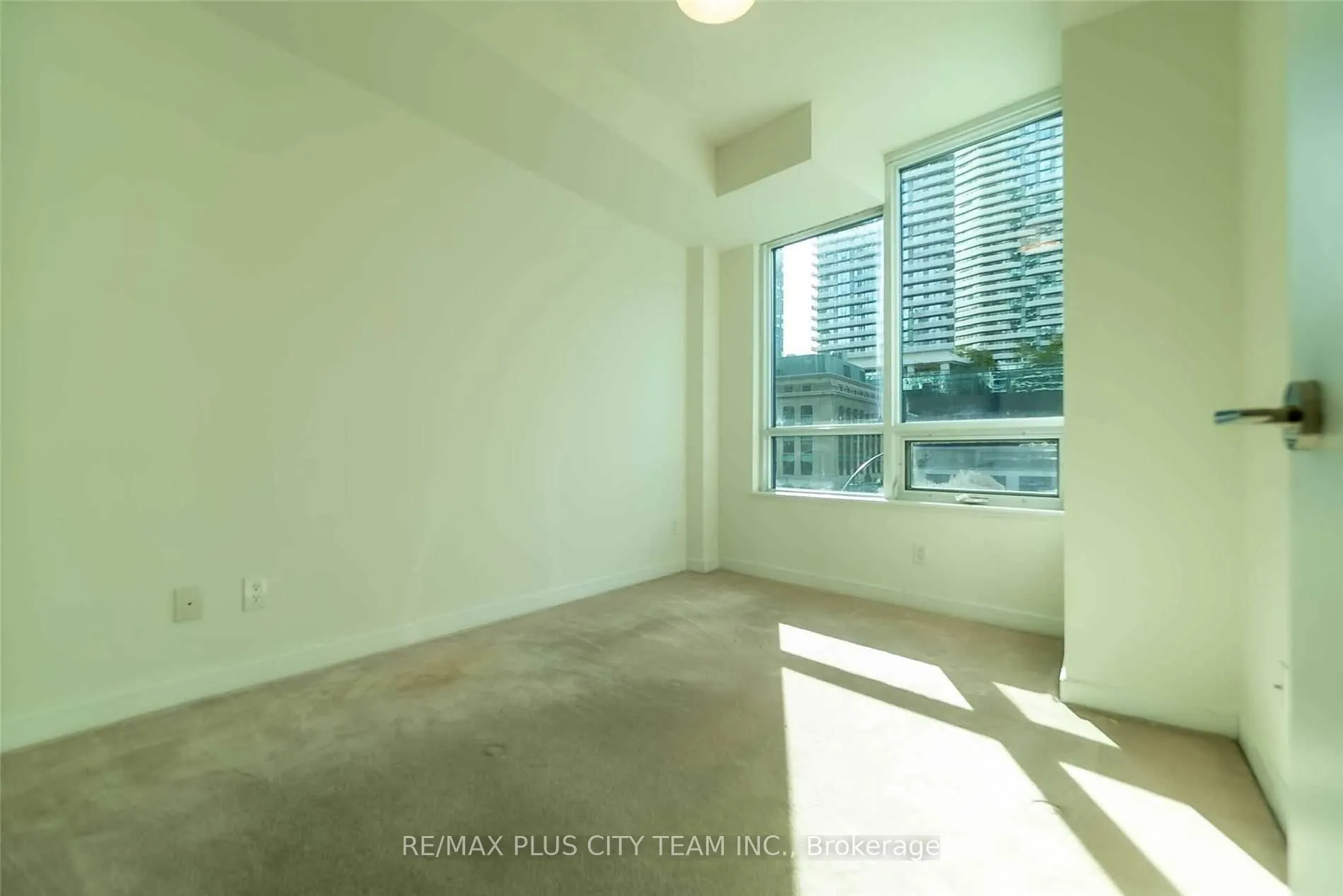 18 Harbour Street, #307