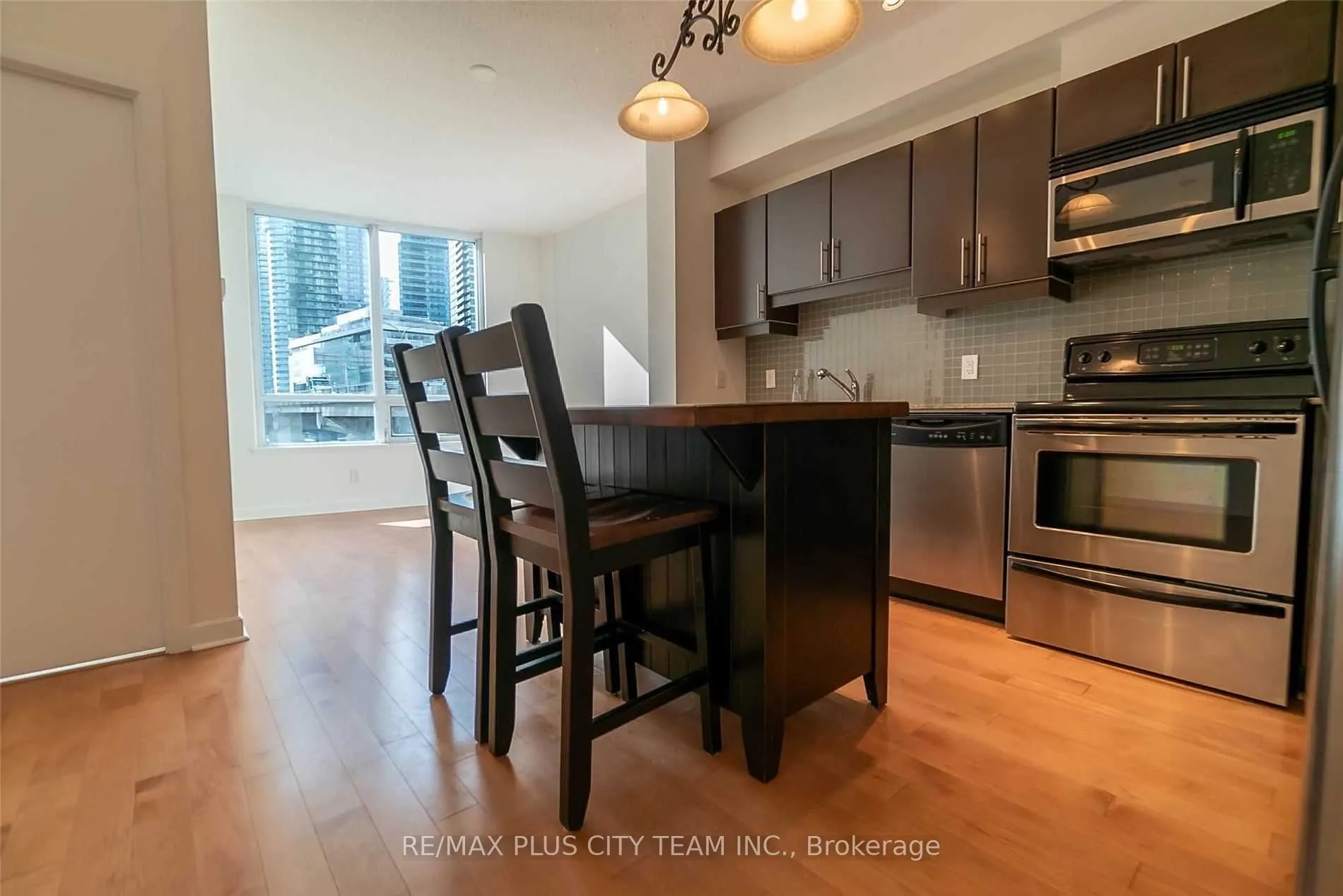18 Harbour Street, #307