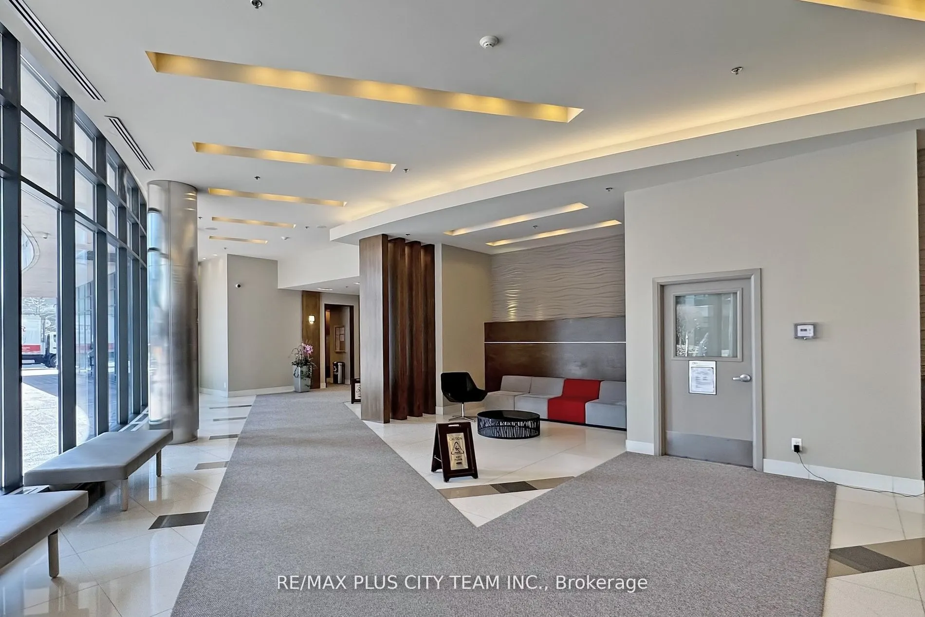 18 Harbour Street, #307