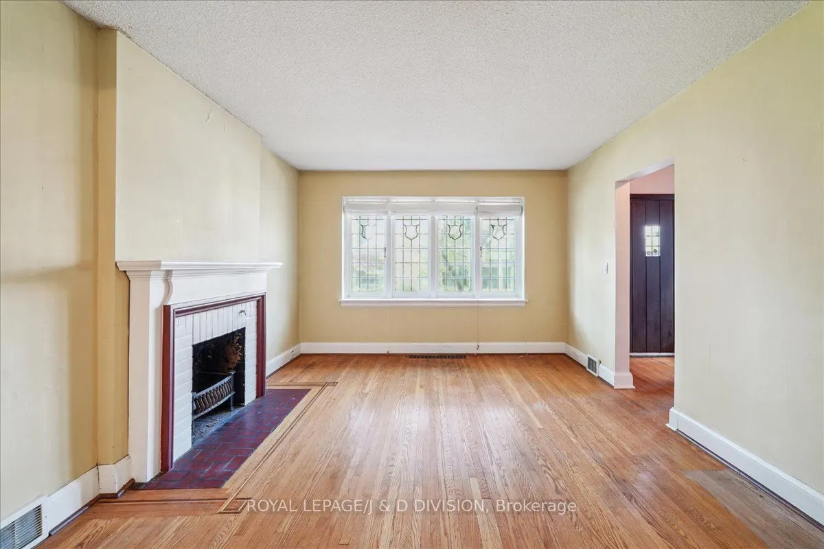 531 Soudan Avenue