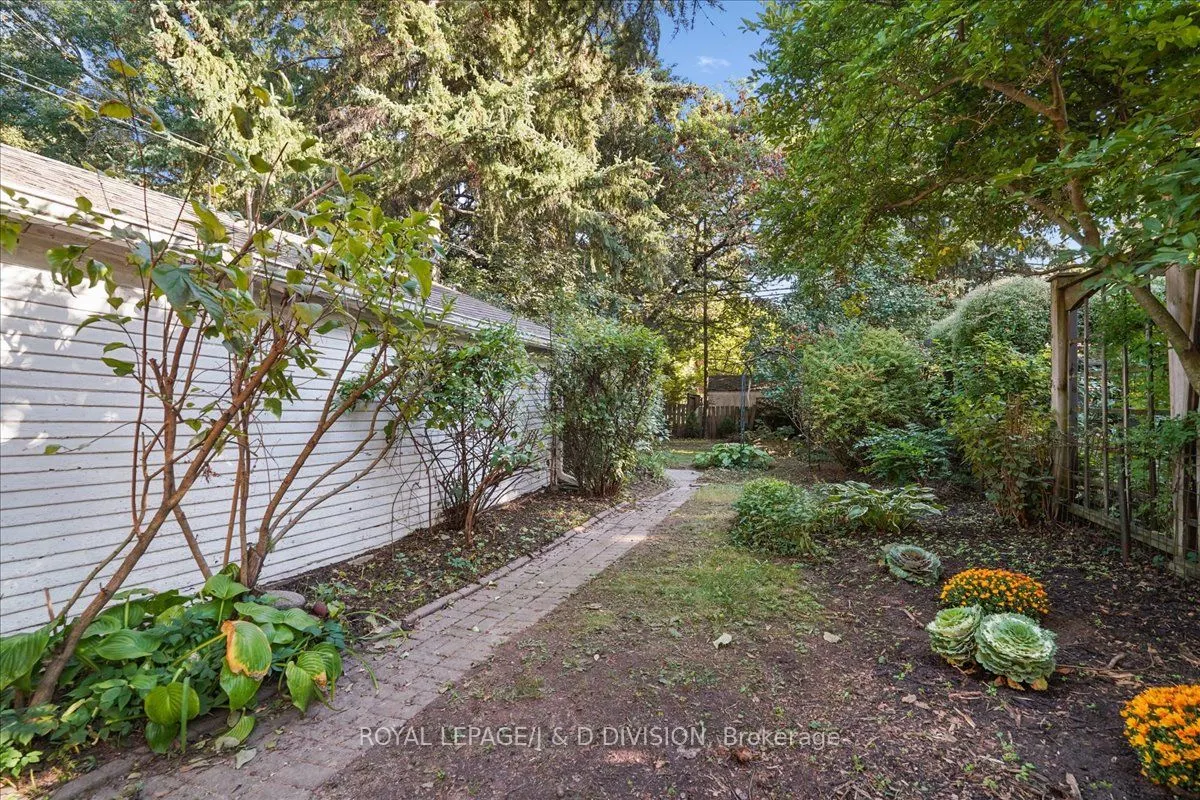531 Soudan Avenue