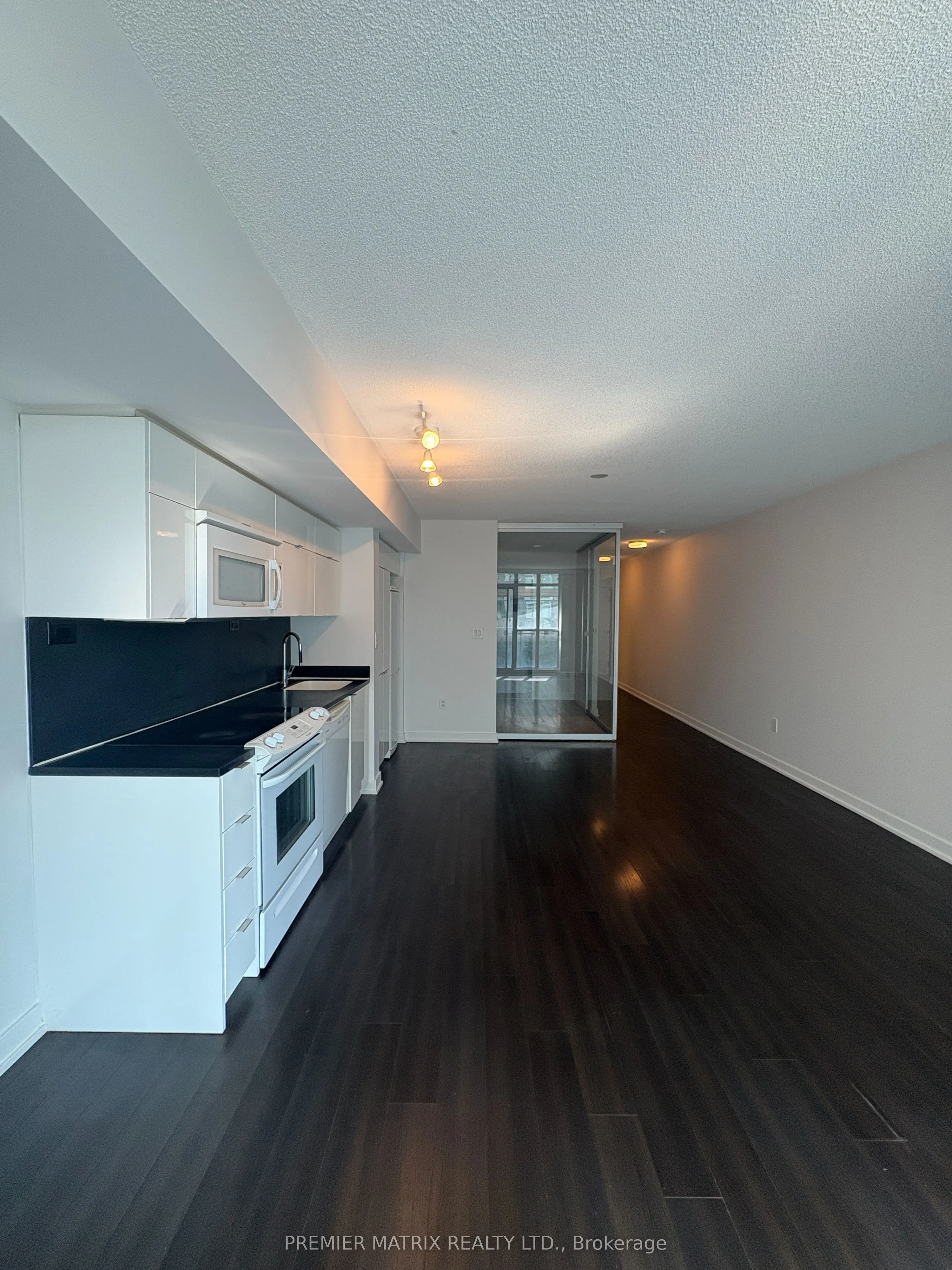 21 Iceboat Terrace, #330