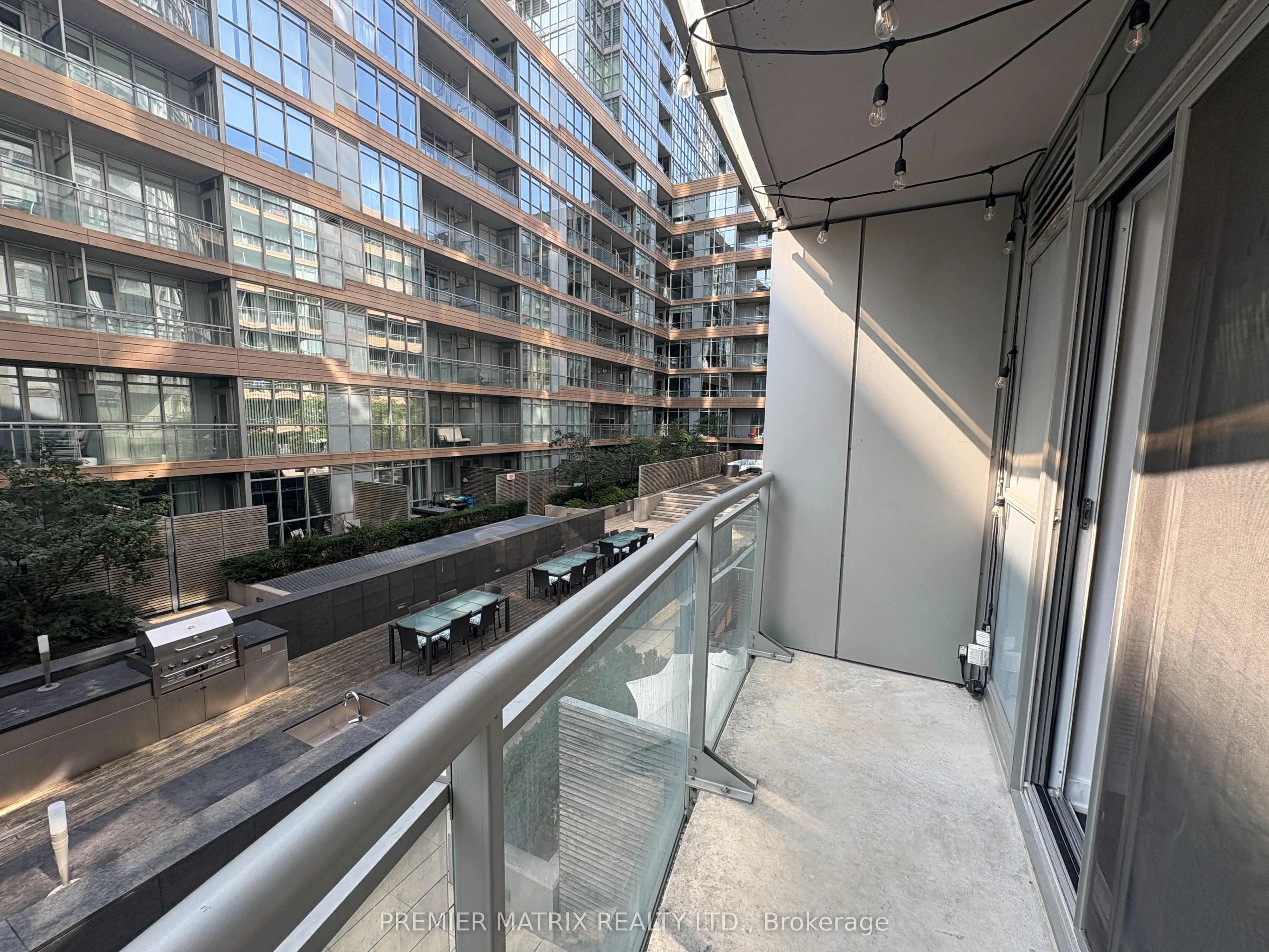 21 Iceboat Terrace, #330